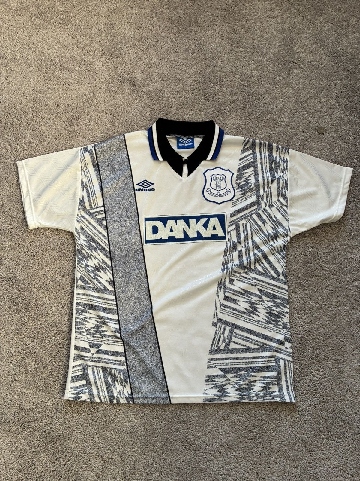 Umbro 1995/1996 Everton Away kit Size US L / EU 52-54 / 3 - 1 Thumbnail