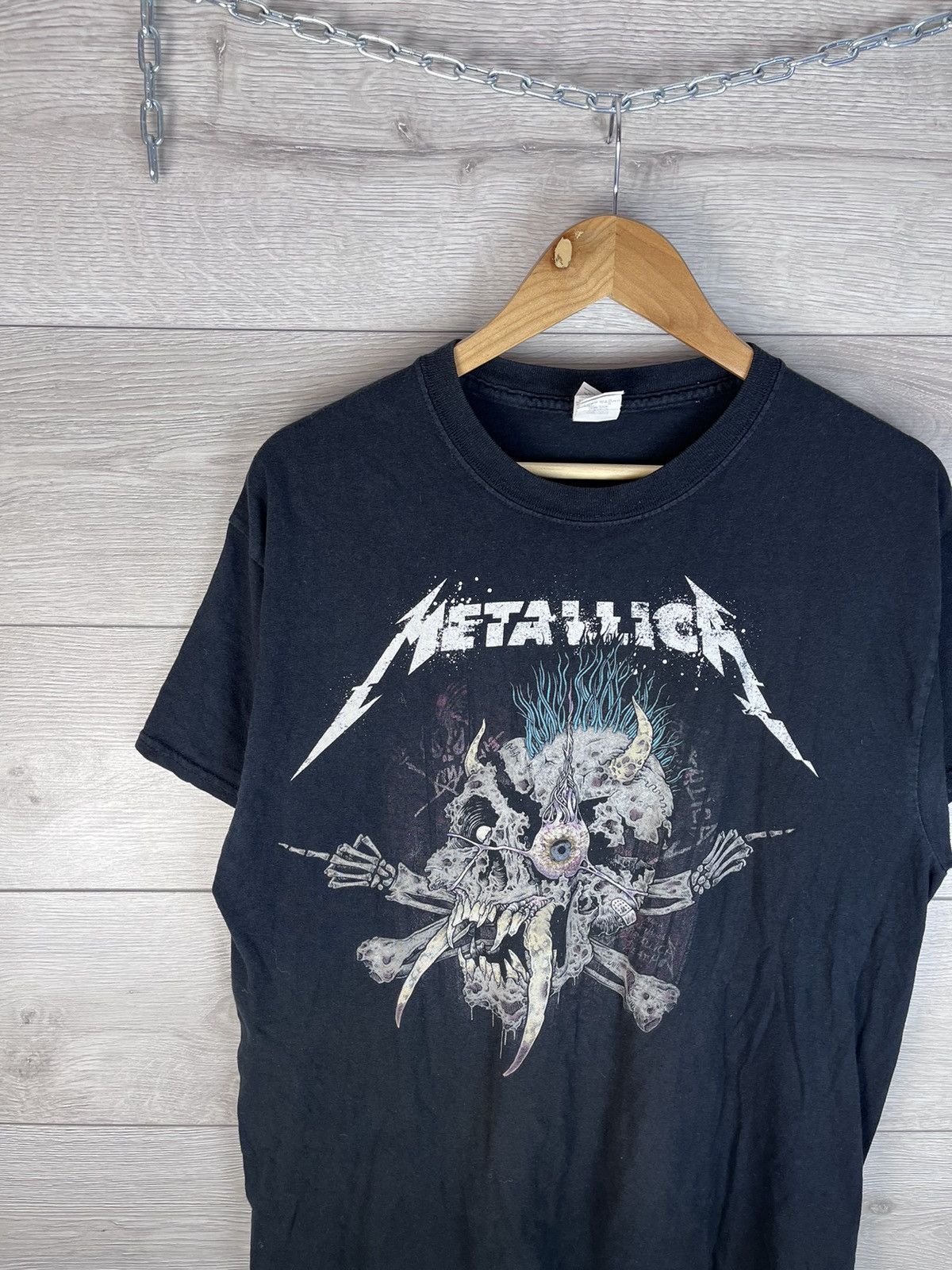 Fruit Of The Loom Men’s merch T-shirt Metallica size L 2017s Size US L / EU 52-54 / 3 - 4 Thumbnail