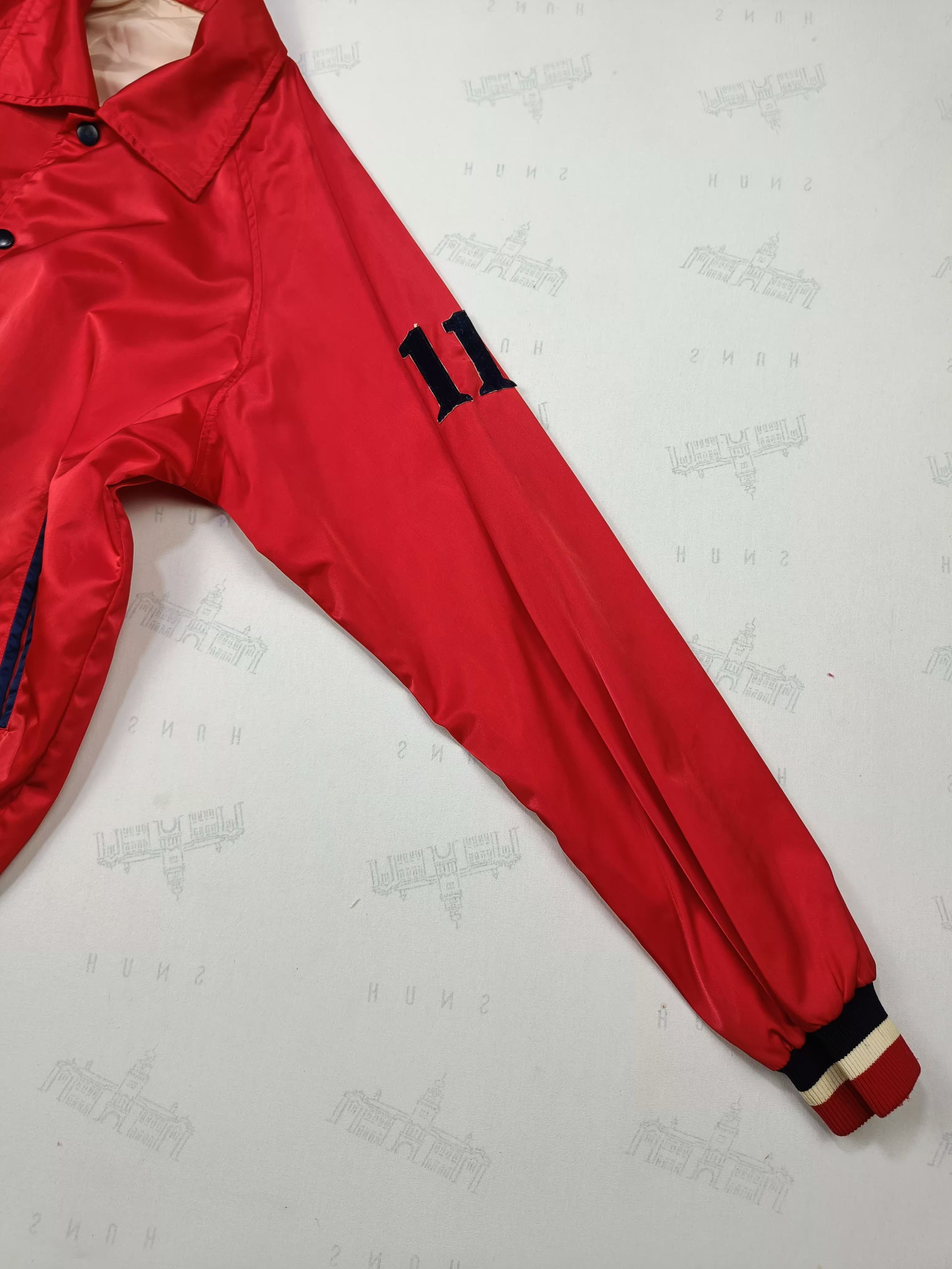 Descente Vintage 80s DESCENTE 'BOMBERS' Back Spell Out Size US L / EU 52-54 / 3 - 7 Thumbnail