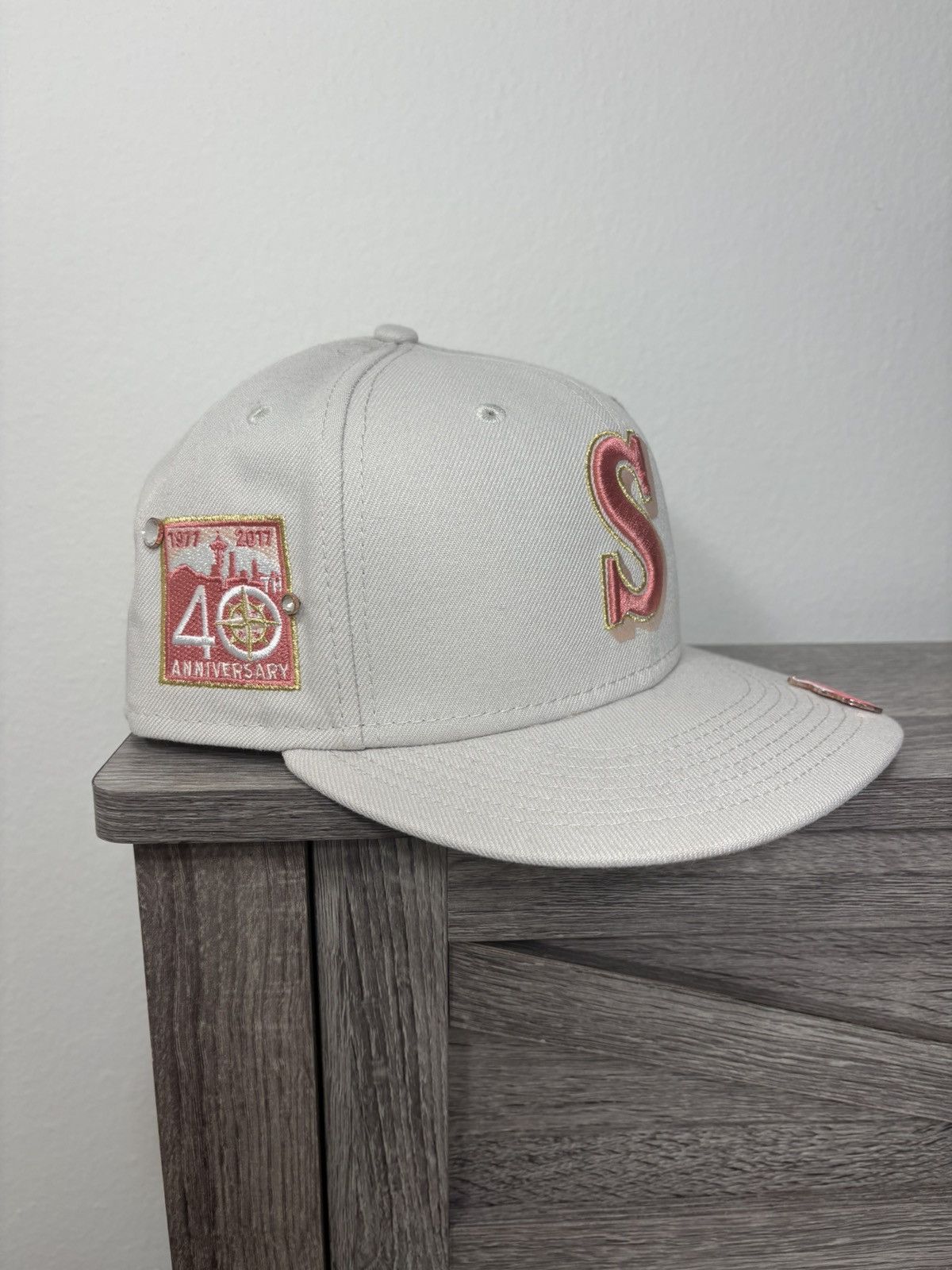 New Era 7 3/8 Seattle Mariners Hat Club Rose Gold Size ONE SIZE - 2 Thumbnail