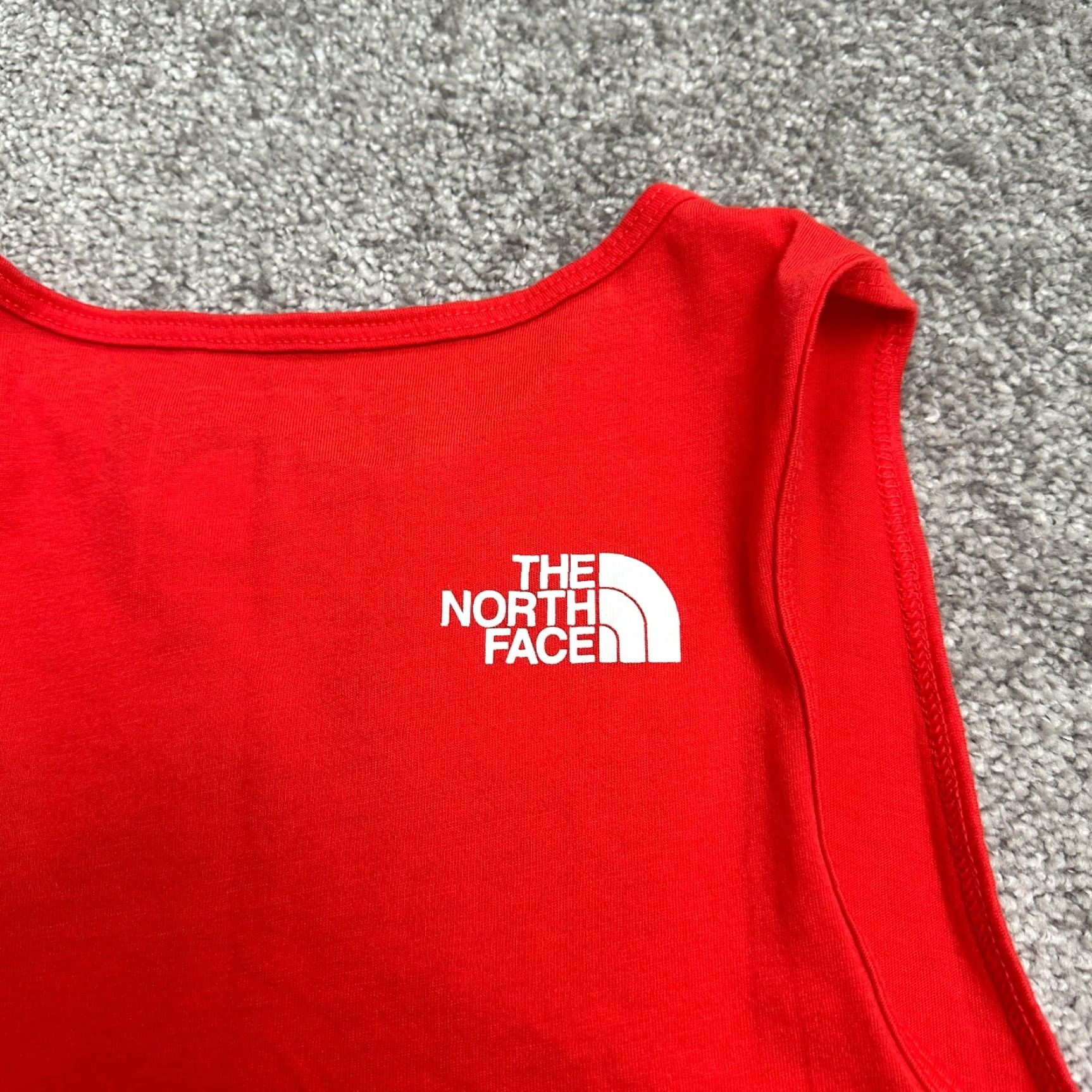 The North Face The North Face Active Tank Top Women XS Red Graphic Round Neck Muscle Tee Casual Sleeveless Size XS / US 0-2 / IT 36-38 - 3 Thumbnail