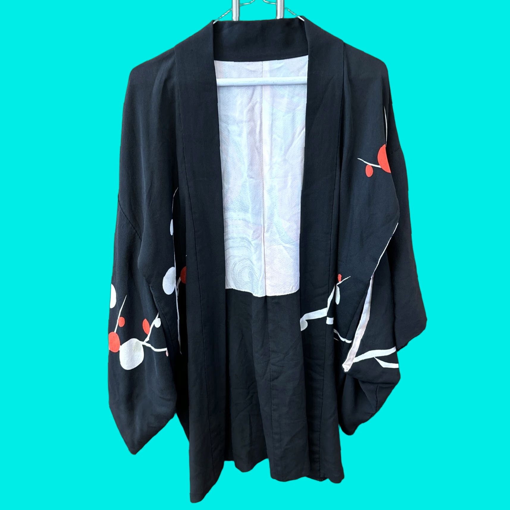 Vintage VINTAGE Japanese style Black kimono jacket XL Lined Silk Floral Reversible Tie Front Short Sleeve Women Size XL / US 12-14 / IT 48-50 - 1 Thumbnail