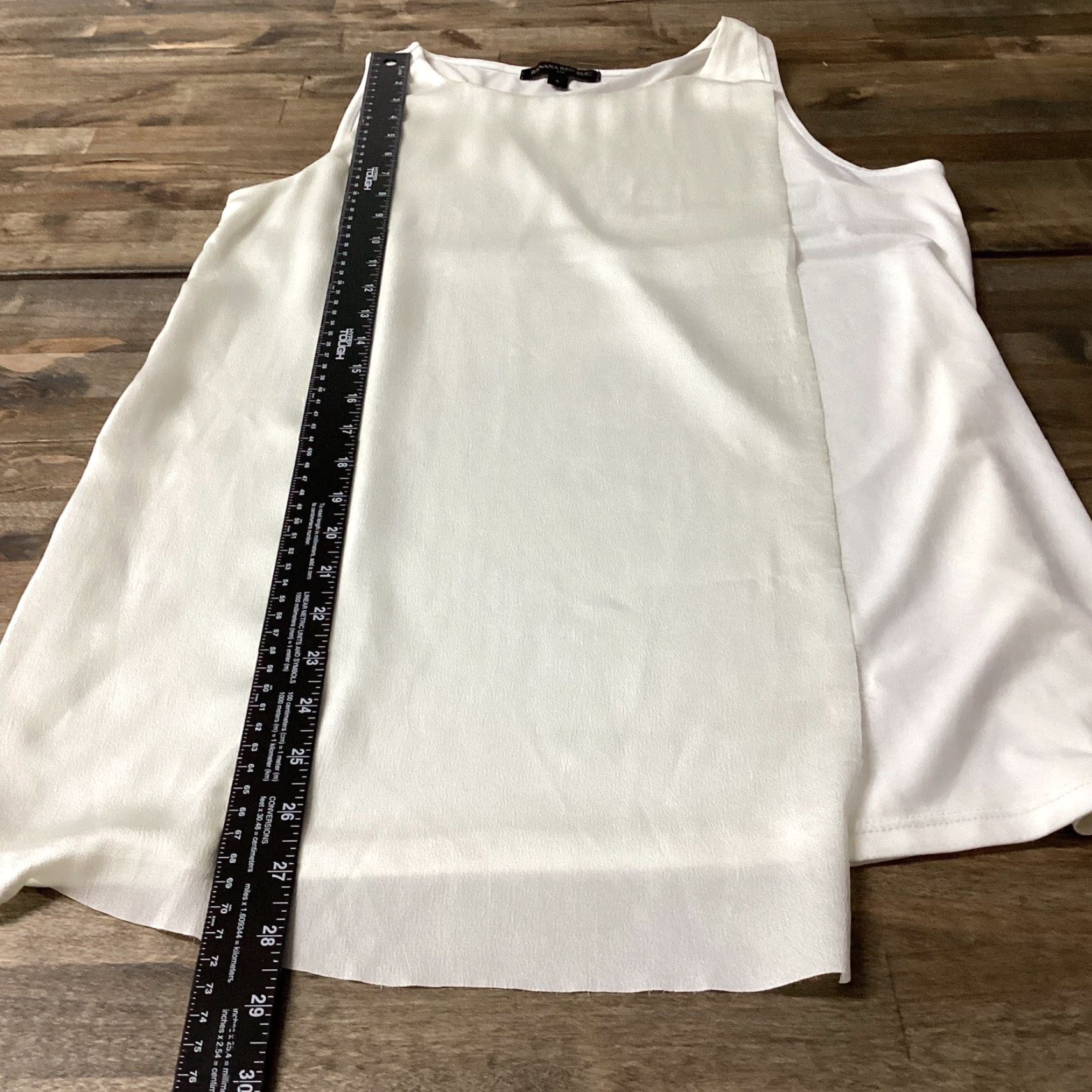 Banana Republic VINTAGE Banana Republic Top Women S Ivory Sleeveless Layered Stretch Feminine Minimalist Size S / US 4 / IT 40 - 7 Thumbnail