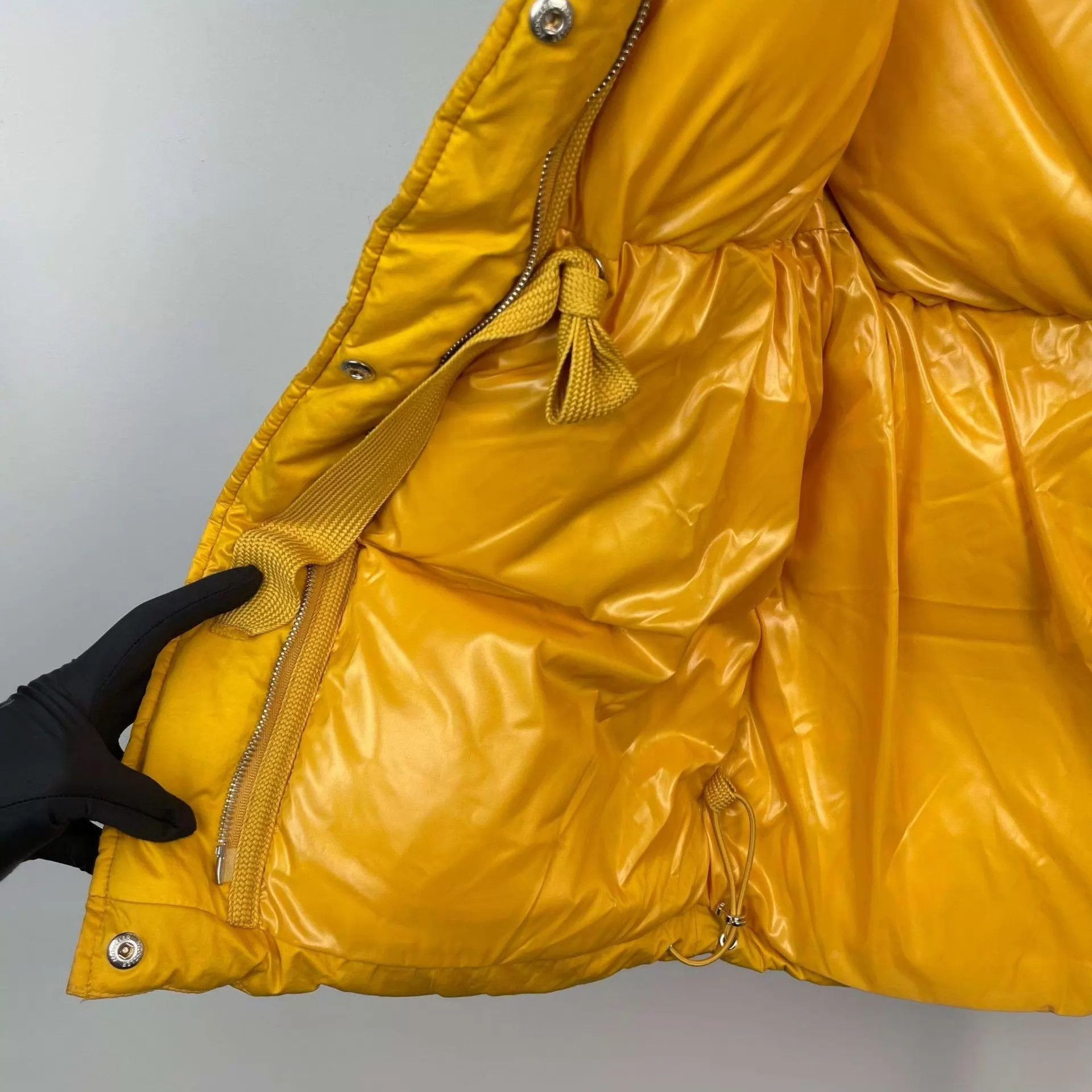 Moncler Moncler longline yellow down vest size 0 Size XS / US 0-2 / IT 36-38 - 9 Thumbnail