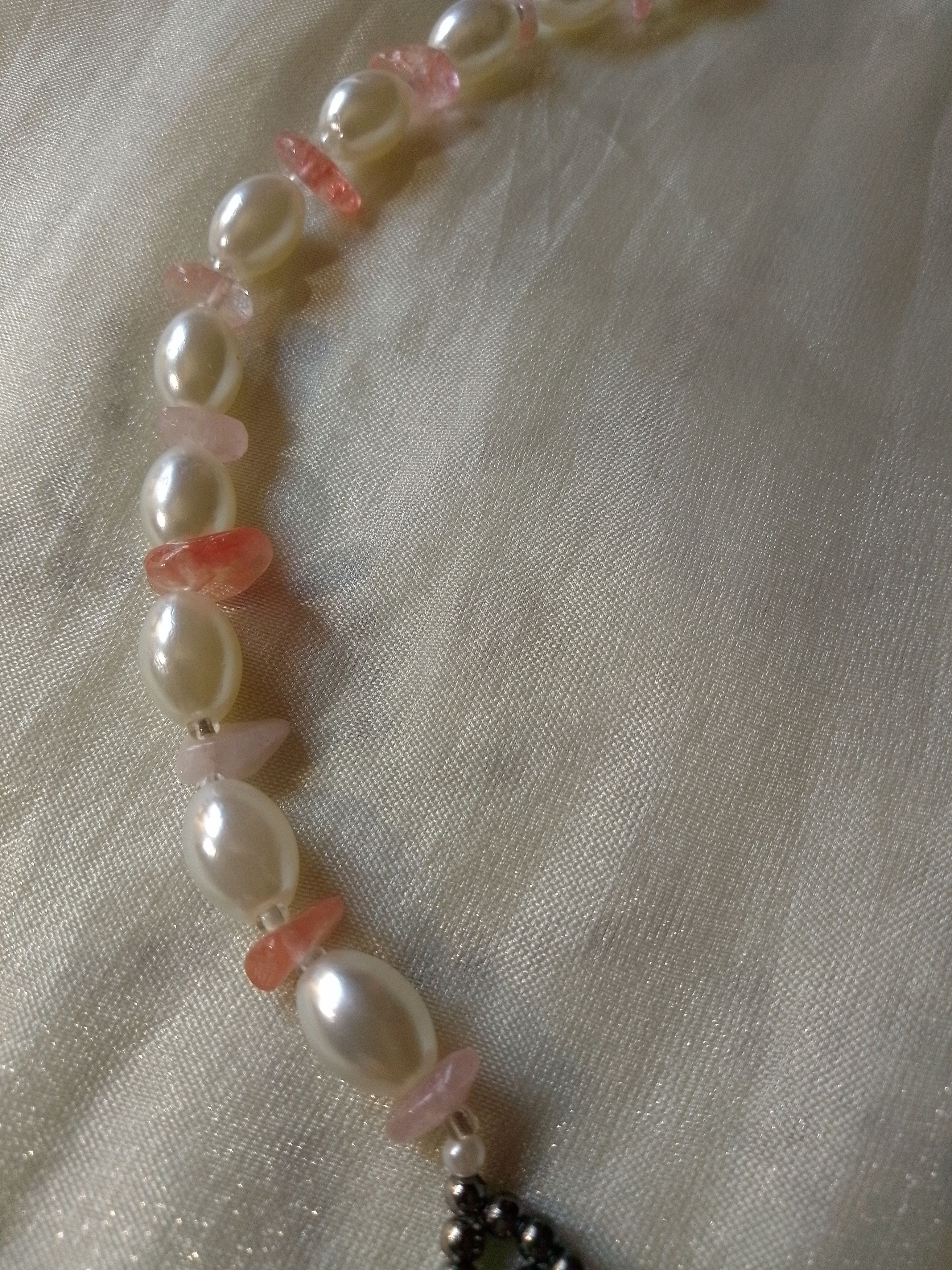 Handmade Bow necklace with natural rose with gemstones& pearls Size ONE SIZE - 7 Thumbnail