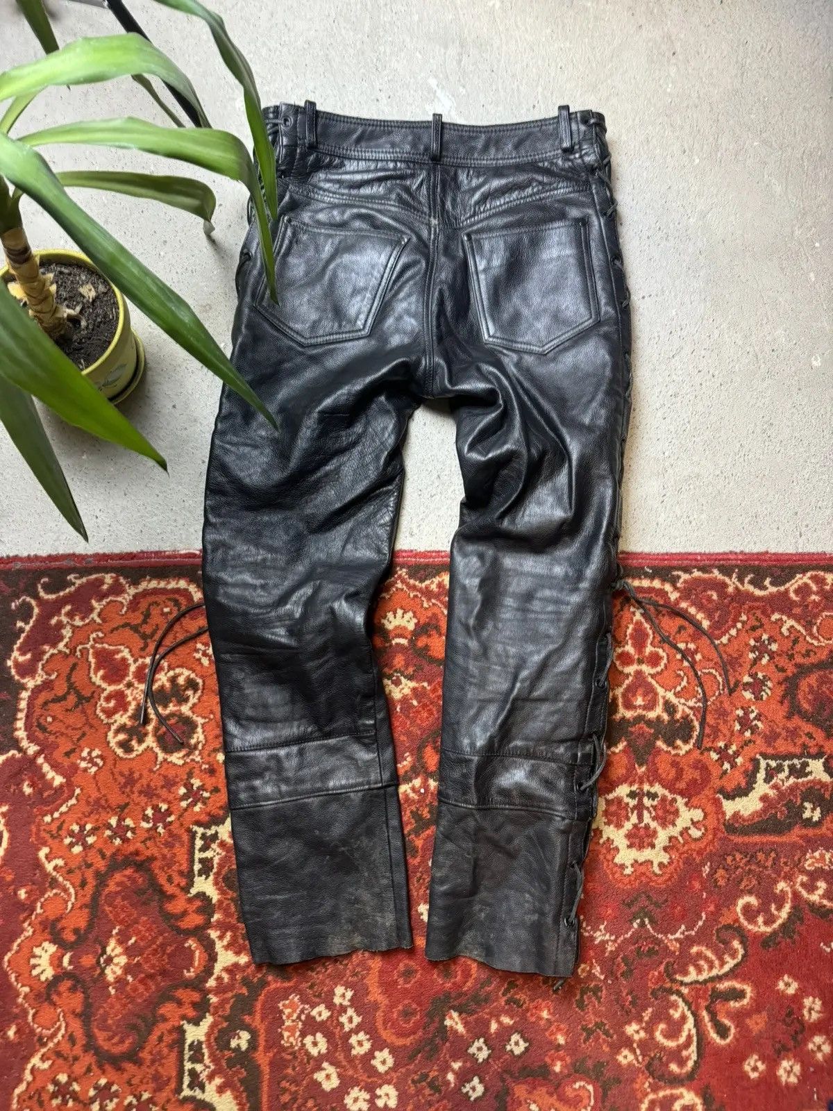 Vintage Vintage Y2K Leather Punk Biker Hearts Style Motorcycle Pants Size US 33 - 13 Thumbnail