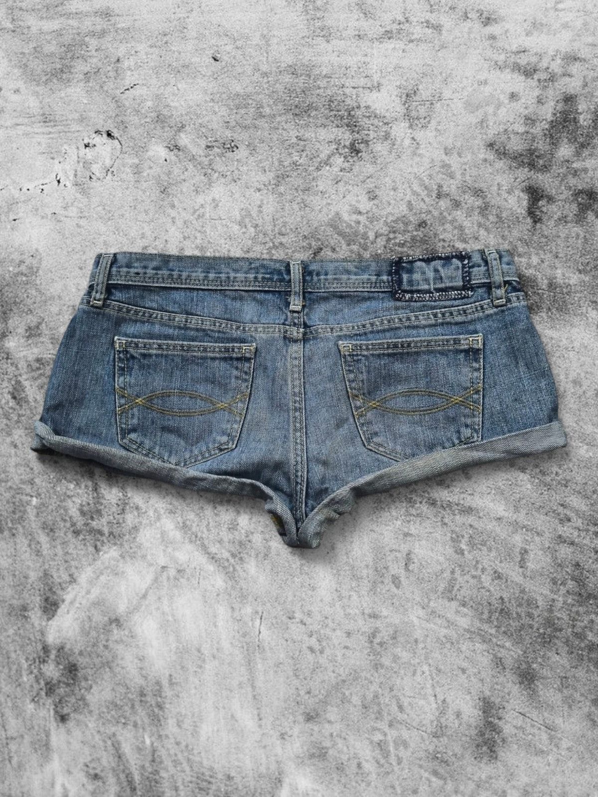 Abercrombie & Fitch super mini lowrise micro denim Abercrombie shorts Size 30" / US 8 / IT 44 - 1 Thumbnail
