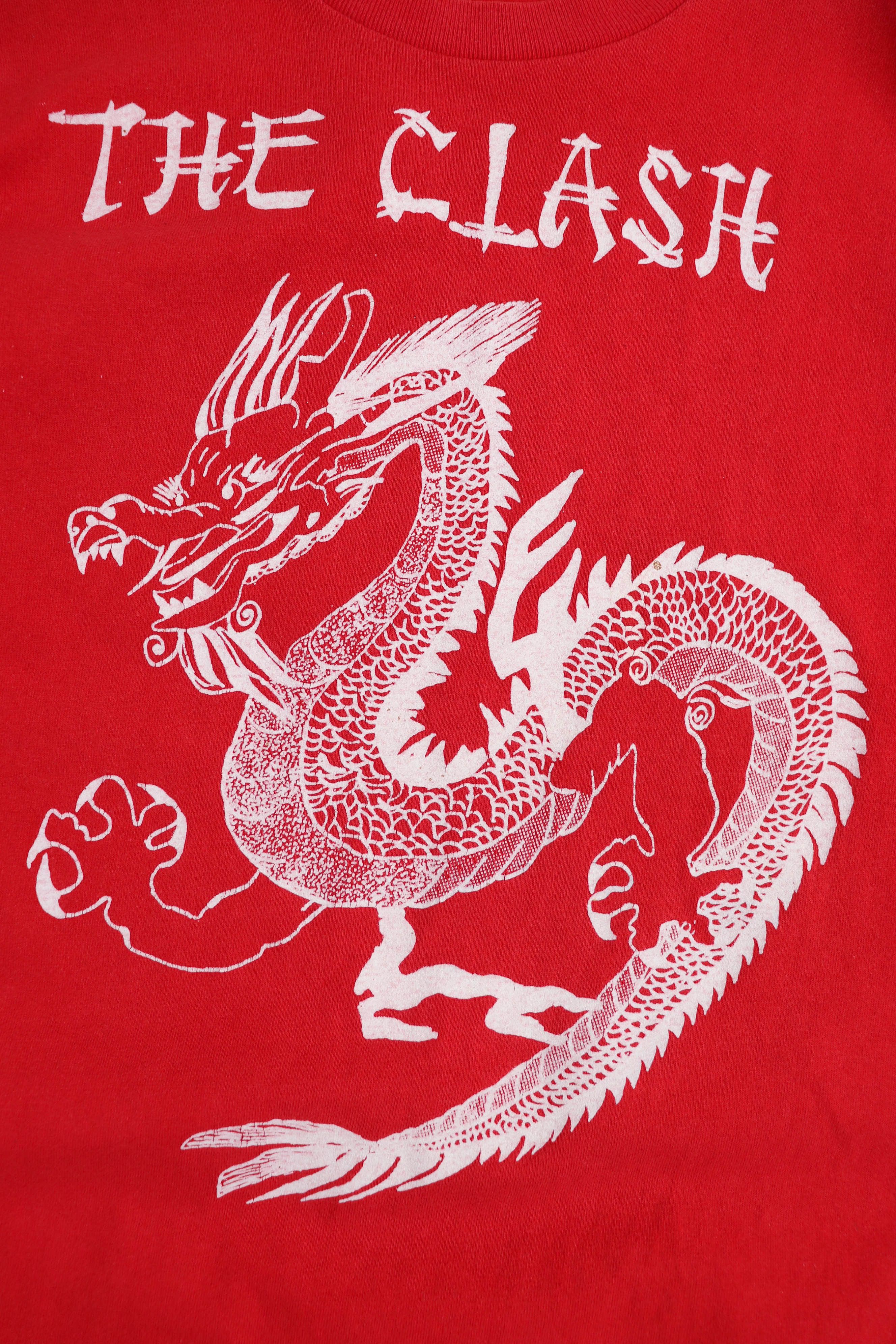 Band Tees The Clash Vintage 2000s Dragon Graphics Sun Faded T-shirt Size US L / EU 52-54 / 3 - 4 Thumbnail