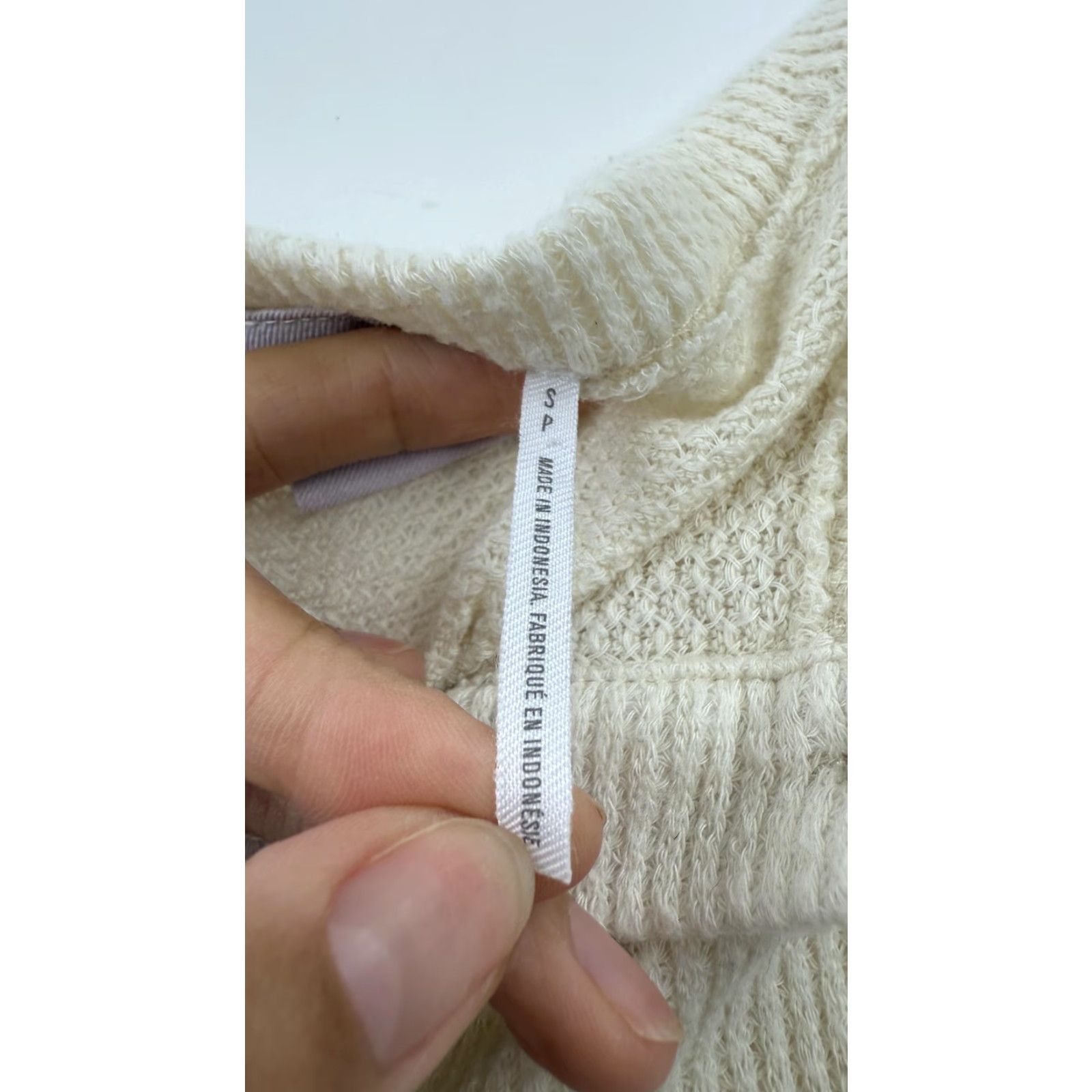 Vintage Out From Under Sweater Womens Small Ivory Waffle Knit Cropped Henley Long Sleeve Size S / US 4 / IT 40 - 4 Thumbnail