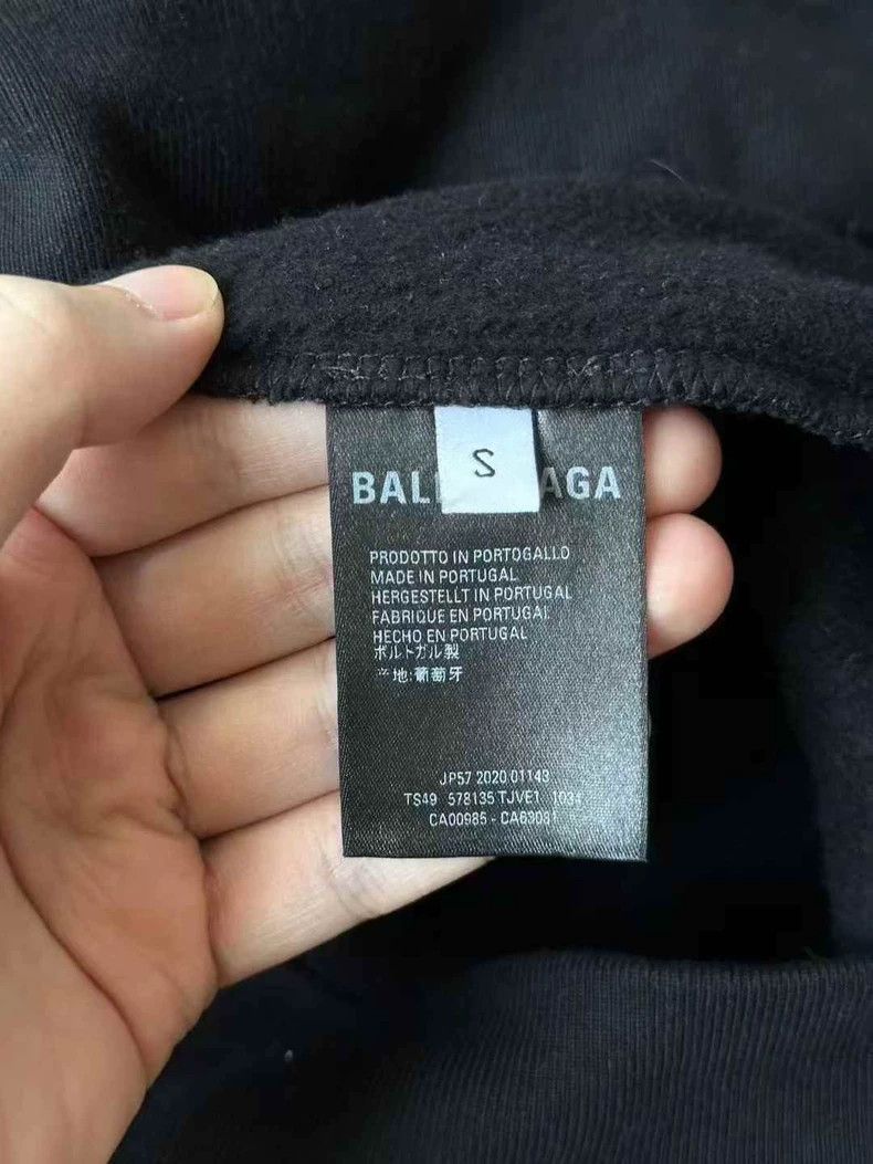 Balenciaga Balenciaga Football Hoodie 2501-Nextarrow Size US S / EU 44-46 / 1 - 3 Thumbnail