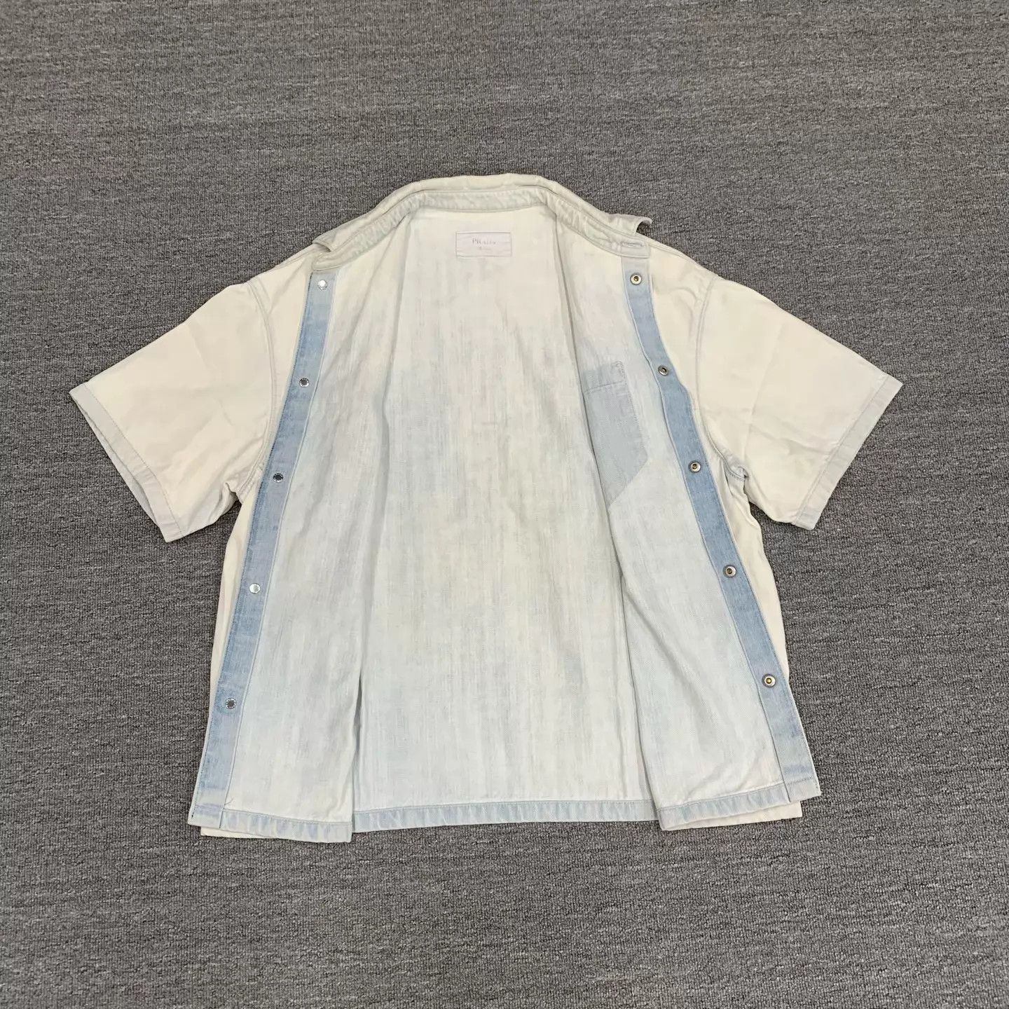 Prada Prada White Washed Denim Short Sleeve L Tri Logo Size US L / EU 52-54 / 3 - 7 Thumbnail