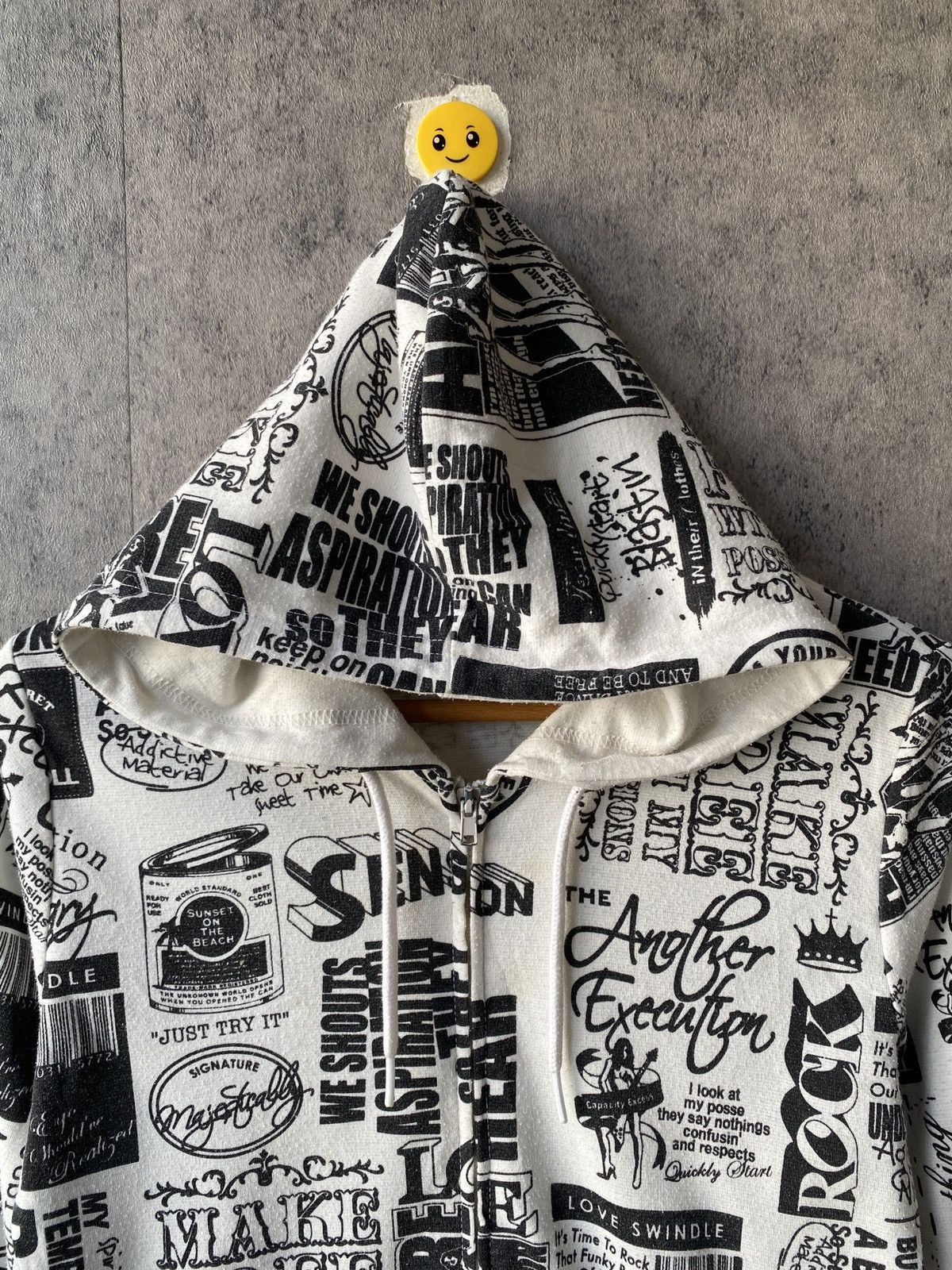 Hysteric Glamour Japanese Brand Fullprint Design Hoodie Size US S / EU 44-46 / 1 - 4 Thumbnail