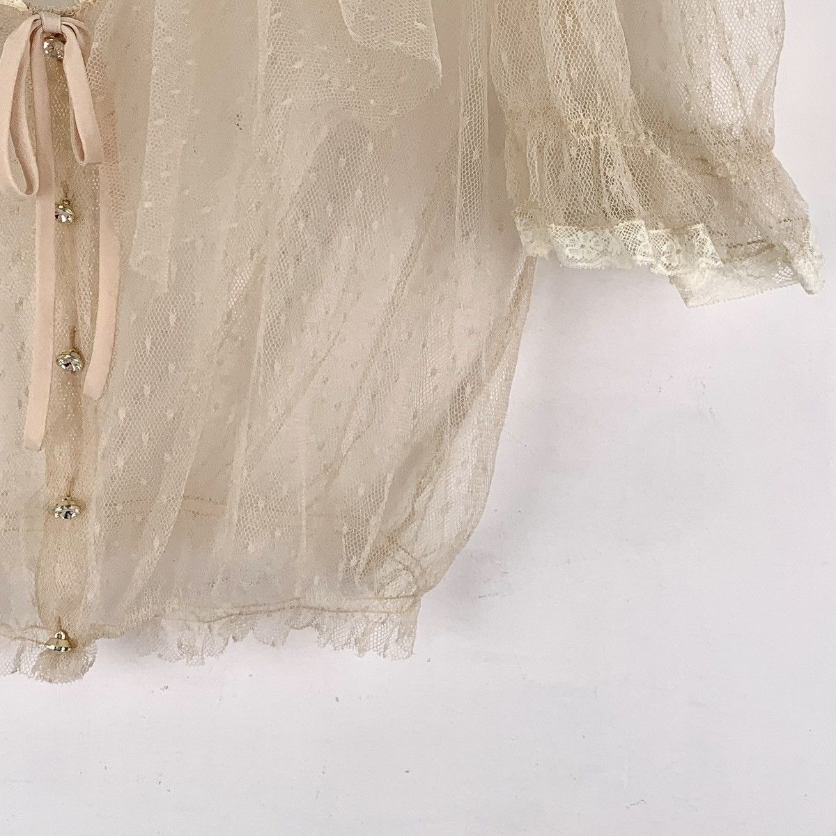 Miu Miu Miu Miu Tie Waist Short Sleeve Lace Blouse K26WX Size L / US 10 / IT 46 - 4 Thumbnail