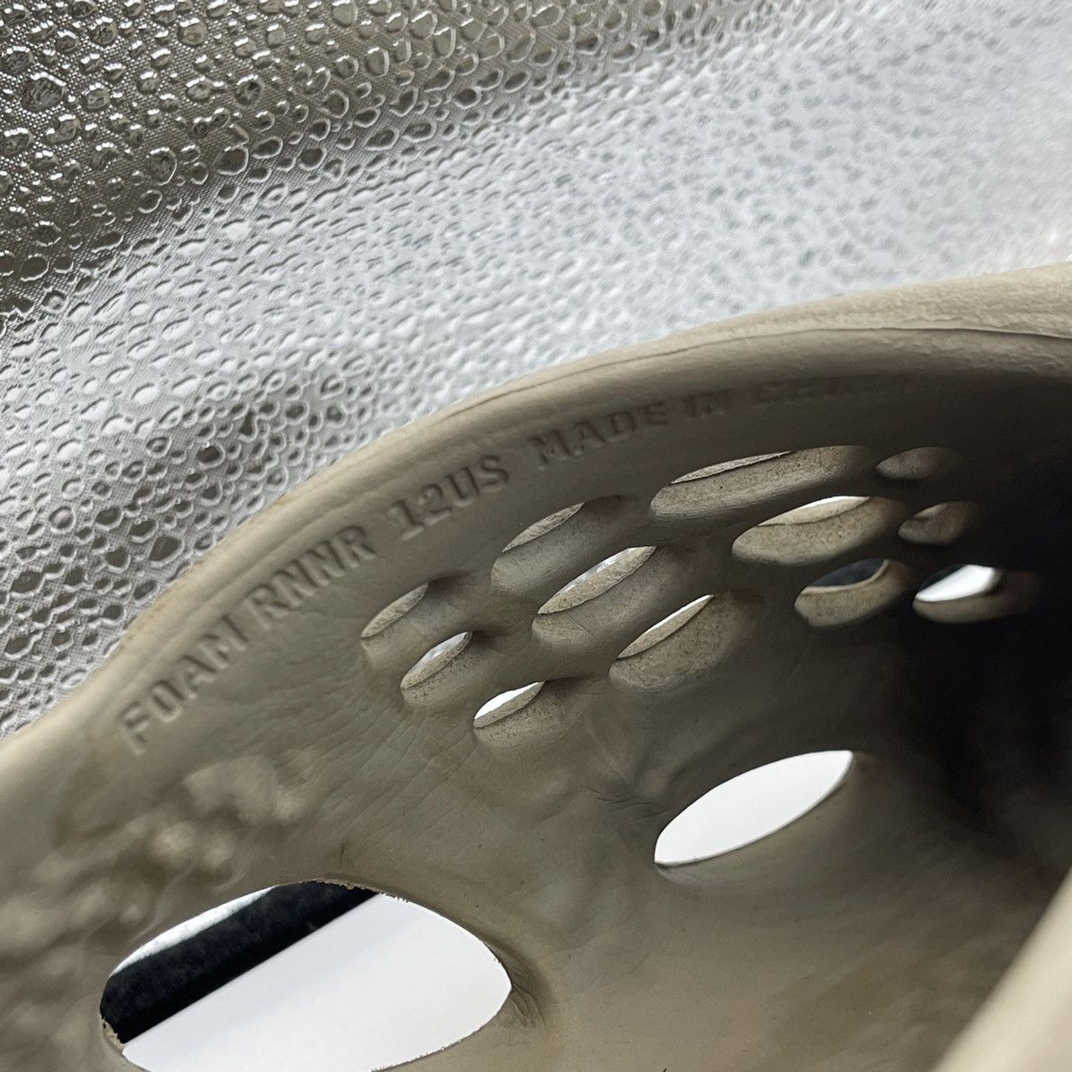 Yeezy foam runner stone sage