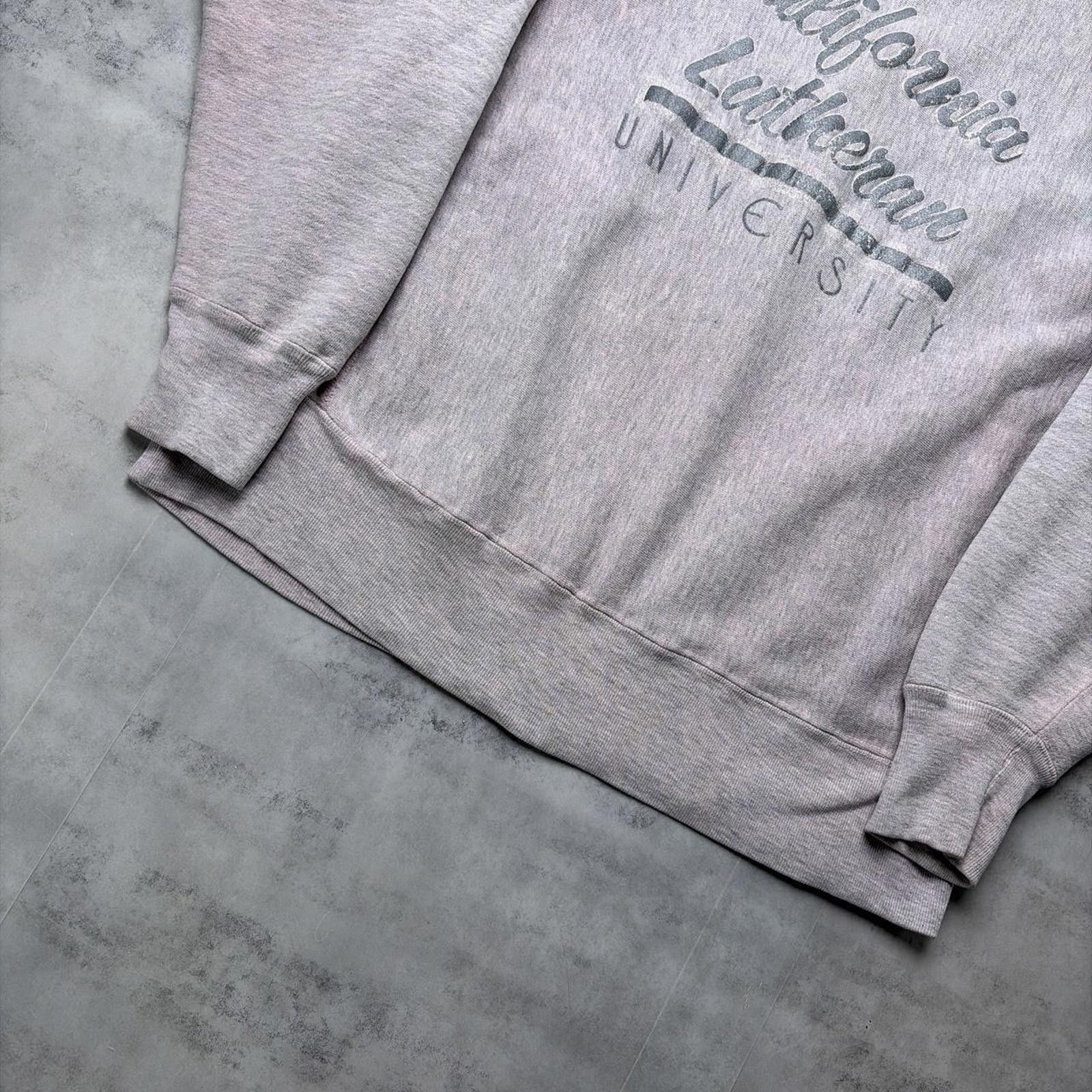 Champion Vintage Champion Reverse Weave Lutheran University Sweater Size US L / EU 52-54 / 3 - 3 Thumbnail
