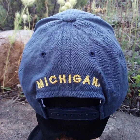 NCAA × Vintage Vintage 90s Michigan Wolverines Snap Back Hat Back Hit Size ONE SIZE - 3 Thumbnail