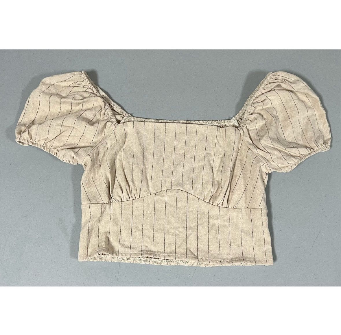 Pacsun Beige Pinstripe Short Sleeve Crop Top Shirt Blouse Size M 🖤 Size M / US 6-8 / IT 42-44 - 1 Thumbnail