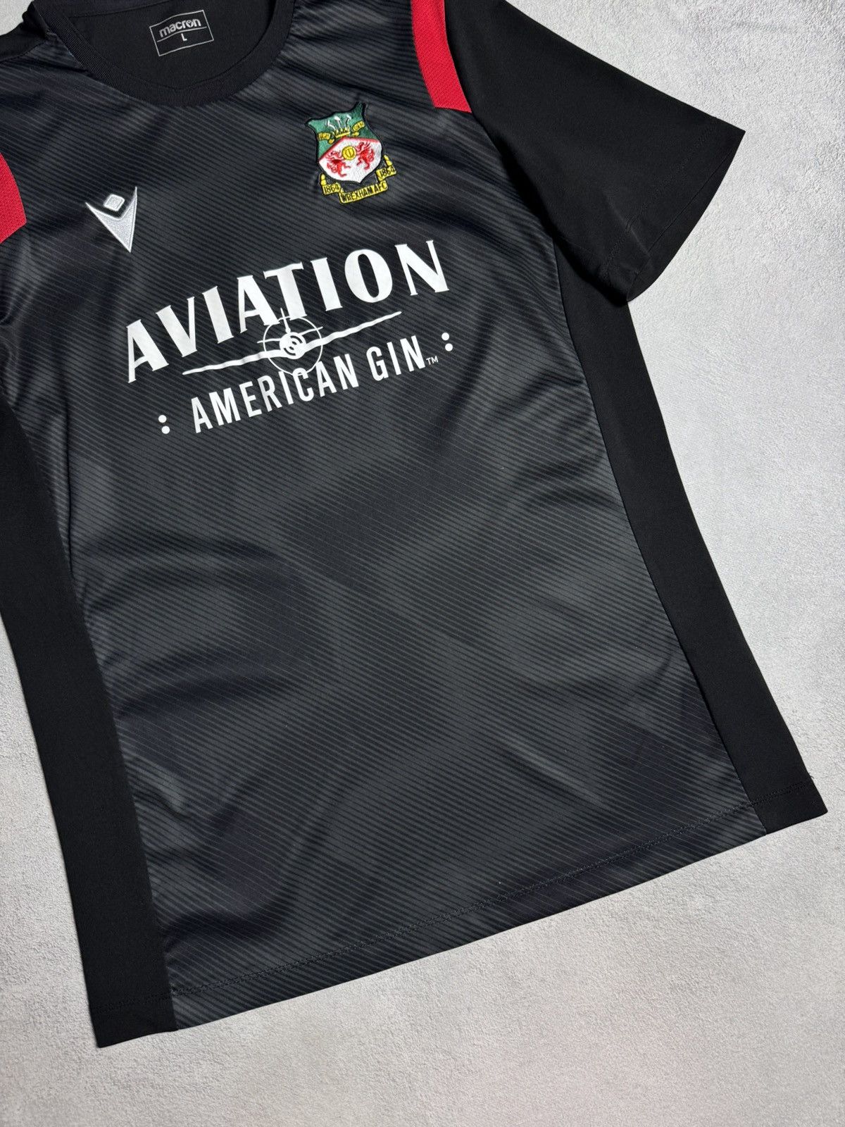 Macron Wrexham 2022 2023 Training Shirt Soccer Jersey Macron Size US L / EU 52-54 / 3 - 4 Thumbnail
