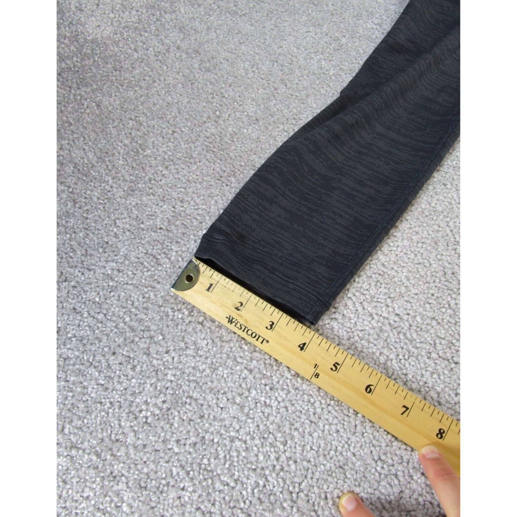 Outdoor Voices Outdoor Voices Womens Gray Crop Leggings Small Size 28" / US 6 / IT 42 - 5 Thumbnail