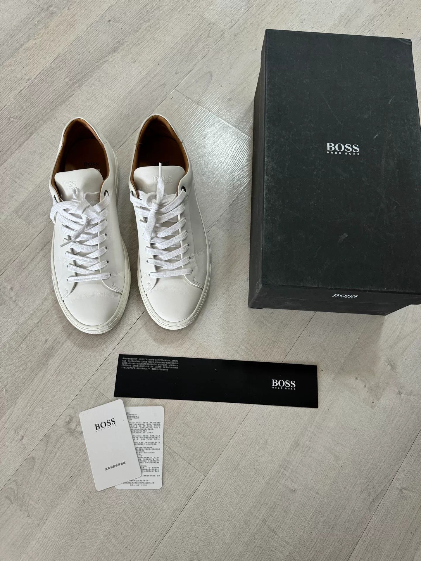 Hugo Boss HUGO BOSS White Leather Sneakers Size US 8 / EU 41 - 1 Thumbnail