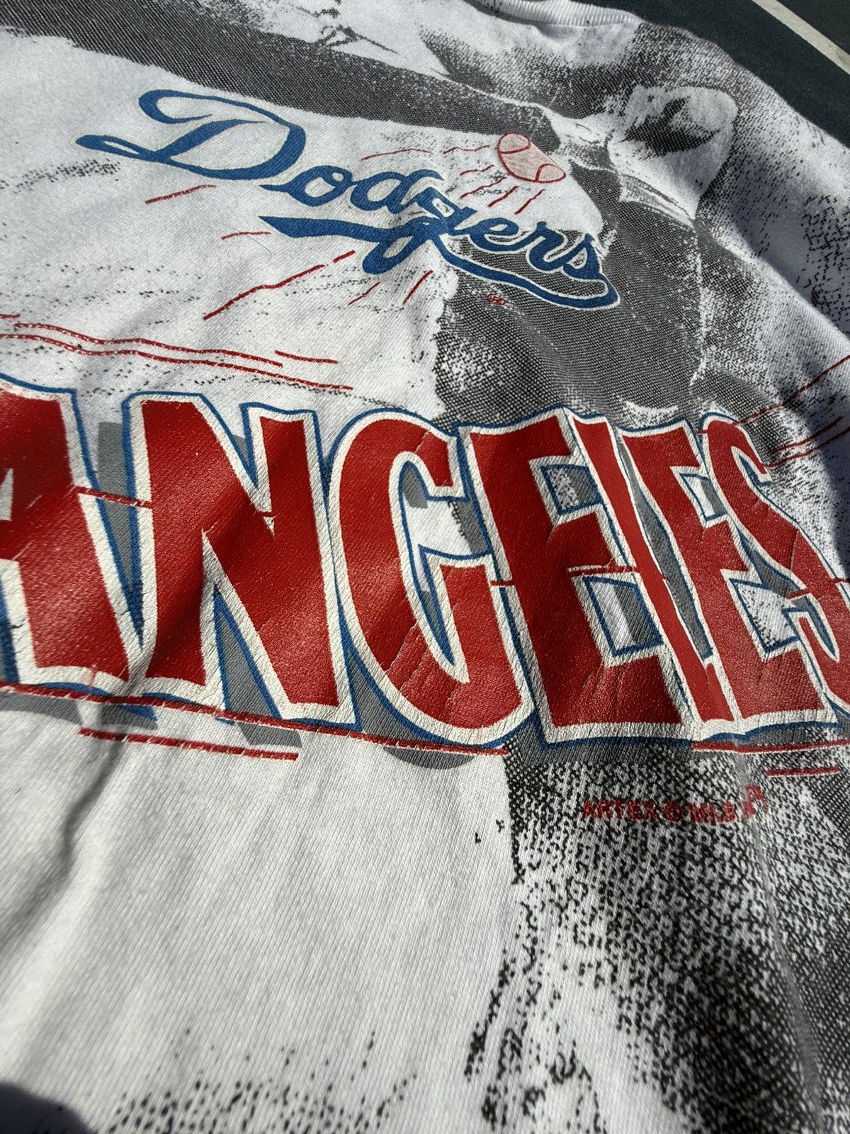 MLB Vintage 90s AOP Dodgers Tshirt Size US L / EU 52-54 / 3 - 4 Thumbnail