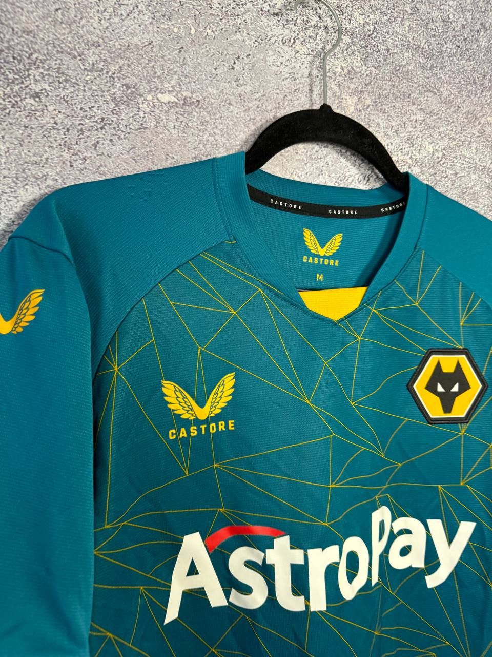 Castore × Vintage Vintage Wolverhampton 2022/23 Castore Soccer Jersey Size US M / EU 48-50 / 2 - 6 Thumbnail