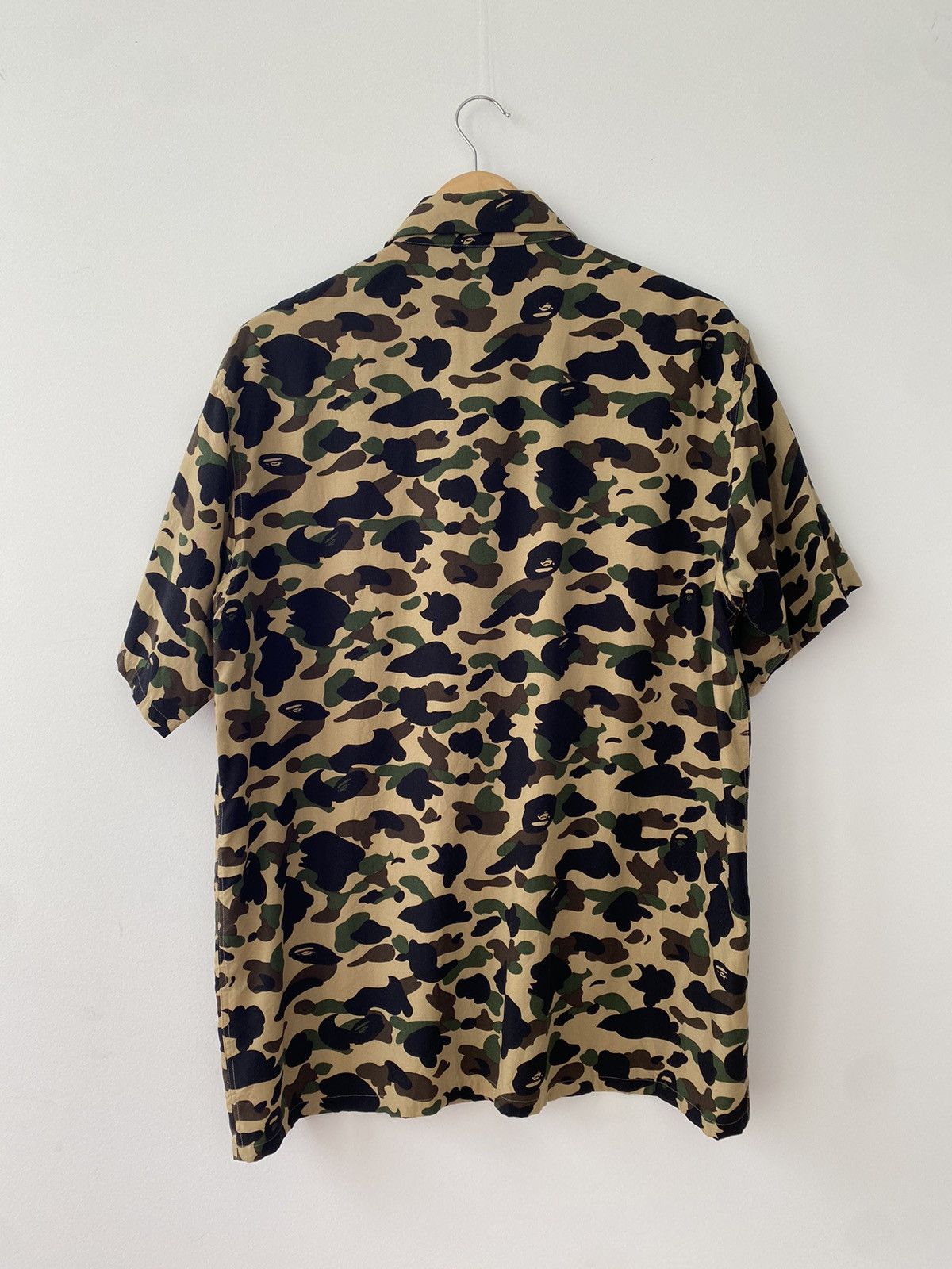 Bape Bape 90s Short Sleeve 1st Camo Shirt Size US L / EU 52-54 / 3 - 2 Thumbnail