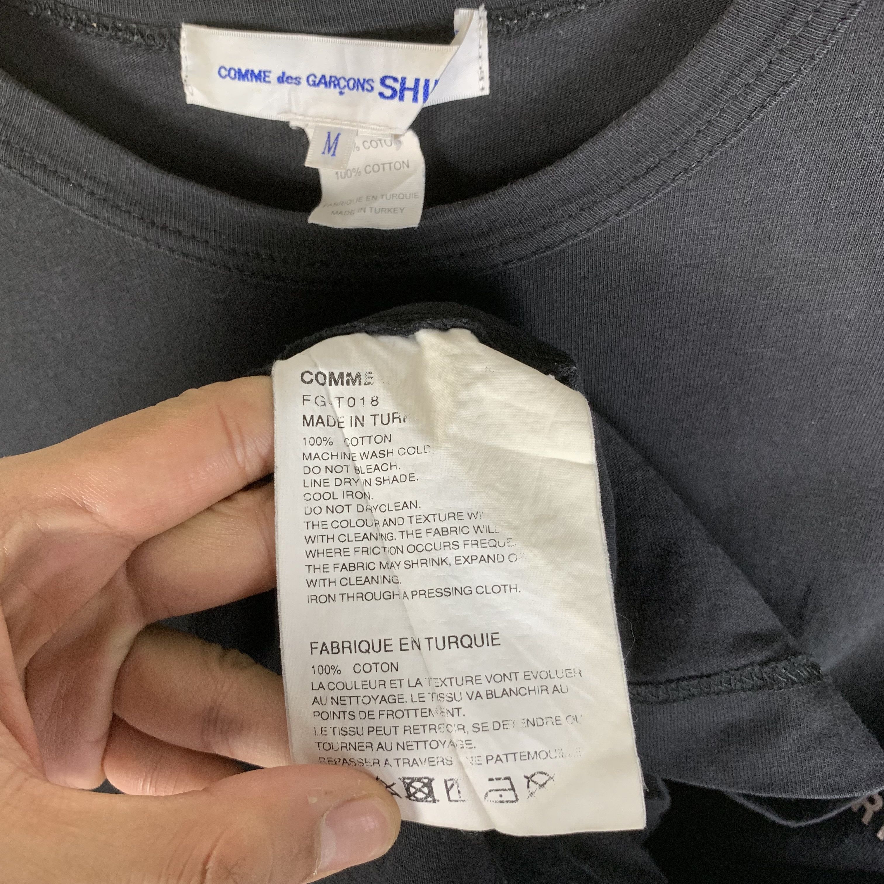 Comme des Garcons Comme Des Garcons CDG Tshirt Size US M / EU 48-50 / 2 - 4 Thumbnail