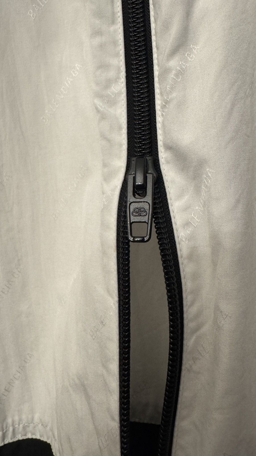 Balenciaga Balenciaga zip up track jacket size 50 Size US L / EU 52-54 / 3 - 4 Thumbnail
