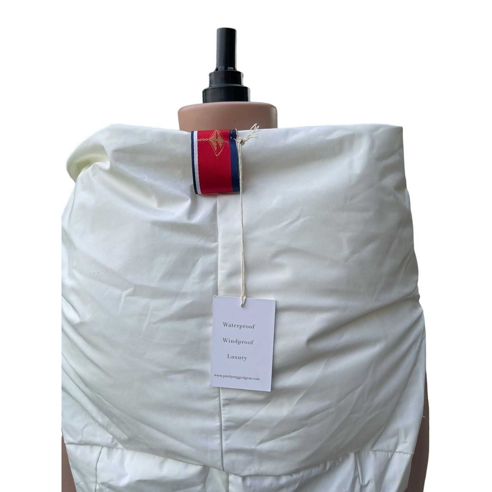 Other Pretty rugged white Waterproof Pretty Puffer Vest SZ:M/L NWT Size S / US 4 / IT 40 - 5 Thumbnail