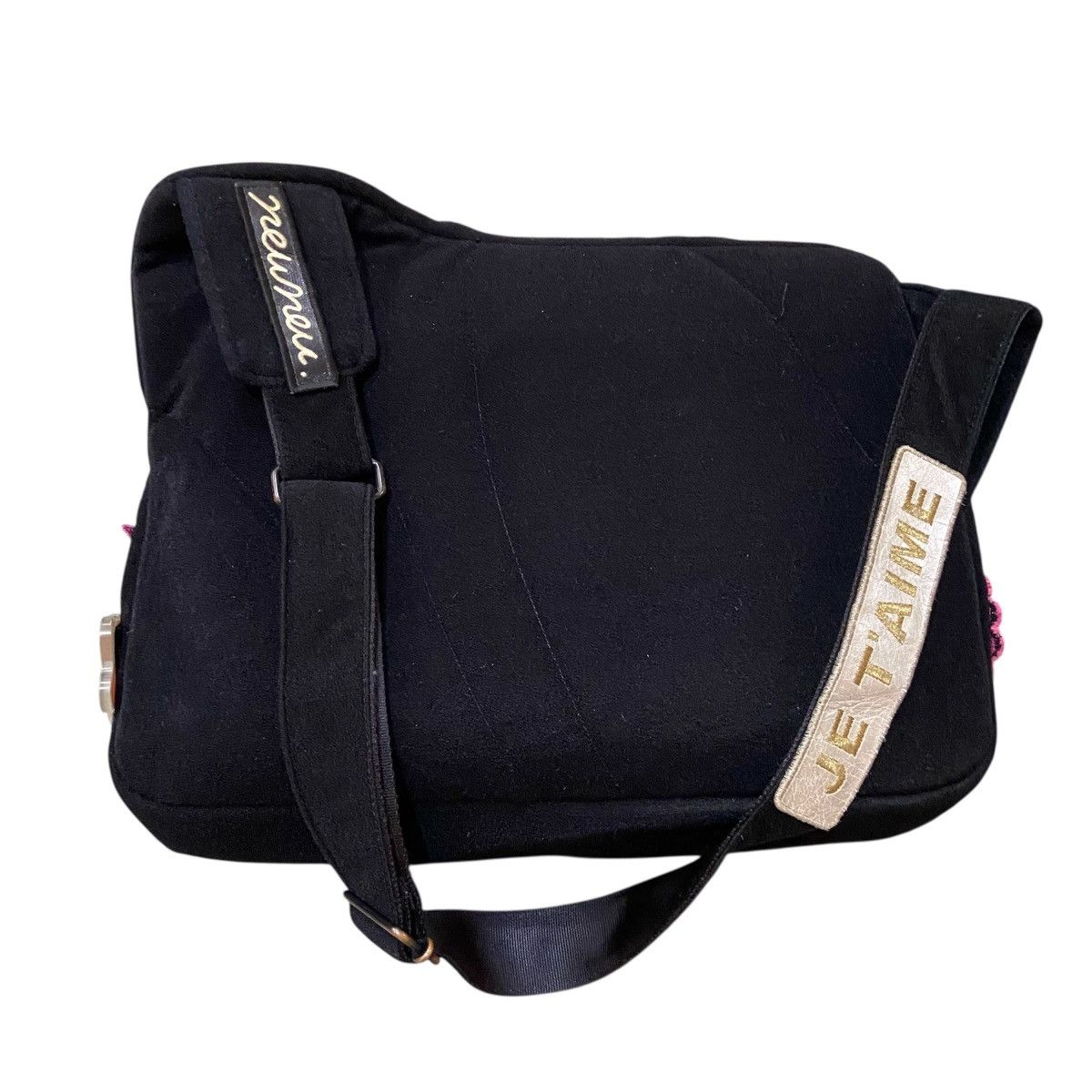 Japanese Brand Newneu. Japanese Brand Messenger Bag with Customizable Patch Size ONE SIZE - 5 Thumbnail