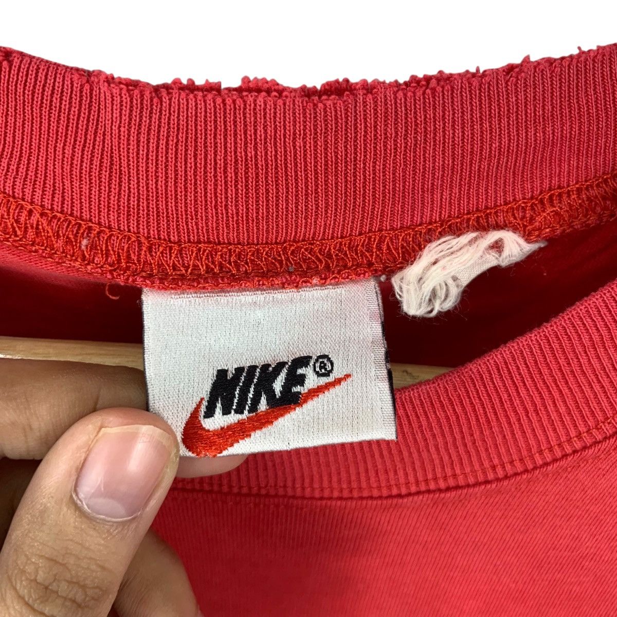 Nike Vintage NIKE SPORTSWEAR COLLECTION Pinwheel Thrashed Tee Size US M / EU 48-50 / 2 - 7 Thumbnail