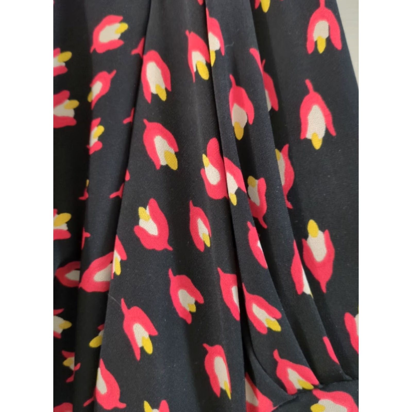 Vintage Moda International Open Back Black Pattern Dress S Floral V-Neck Tie Waist Balloon Sleeve Knee Length Party/Cocktail Womens Size S / US 4 / IT 40 - 3 Thumbnail