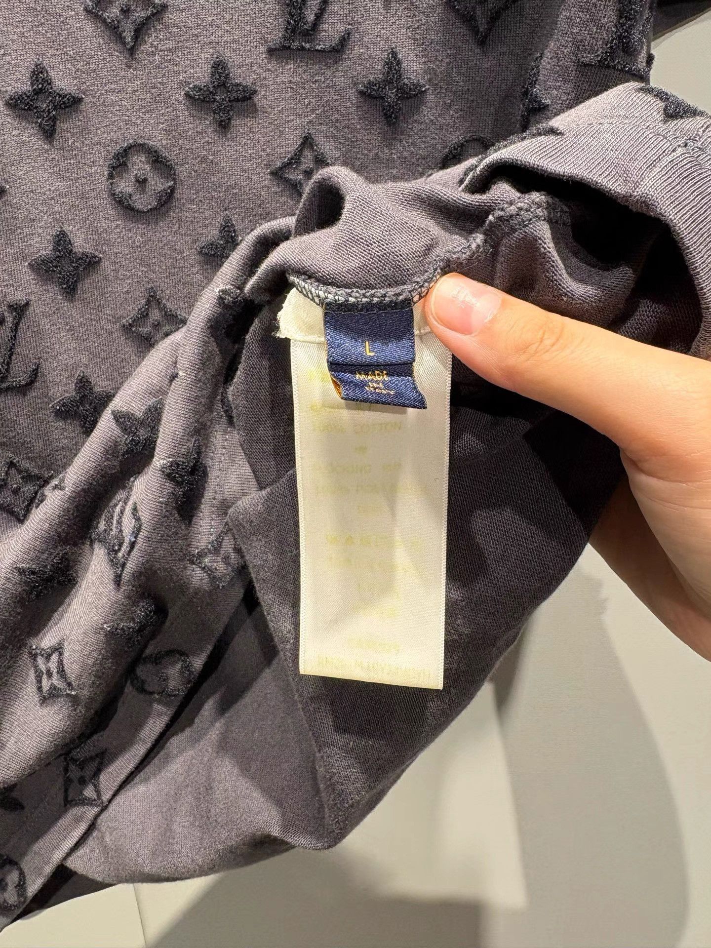 Louis Vuitton Louis Vuitton Monogram Strap Short Sleeve T-shirt K34 Size US L / EU 52-54 / 3 - 4 Thumbnail