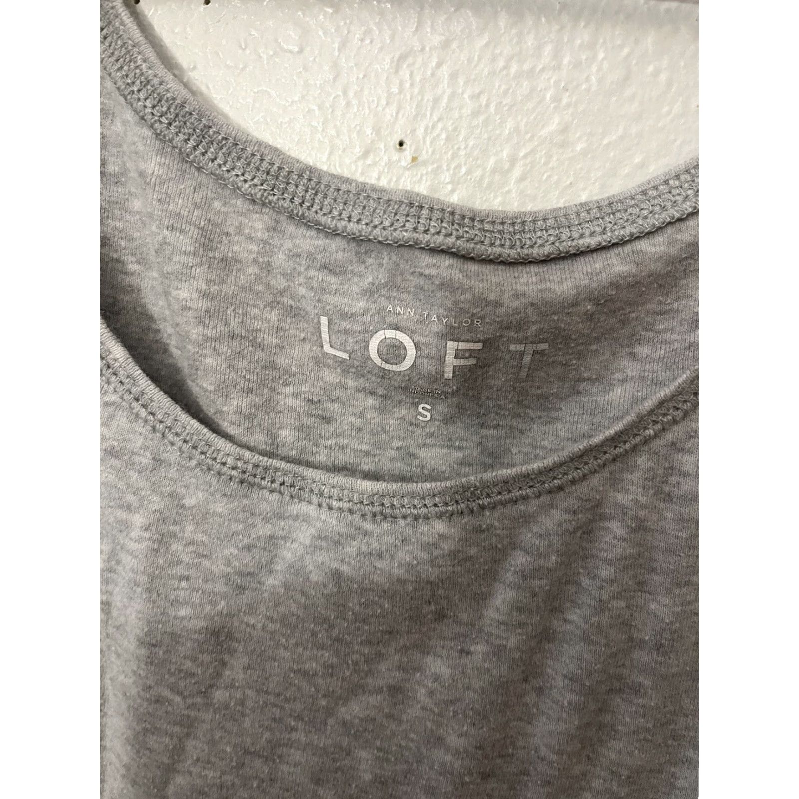 Loft VINTAGE Loft Tank Top Womens Small Gray Lightweight Strappy Sleeve Blouse Casual Classic Size S / US 4 / IT 40 - 2 Thumbnail