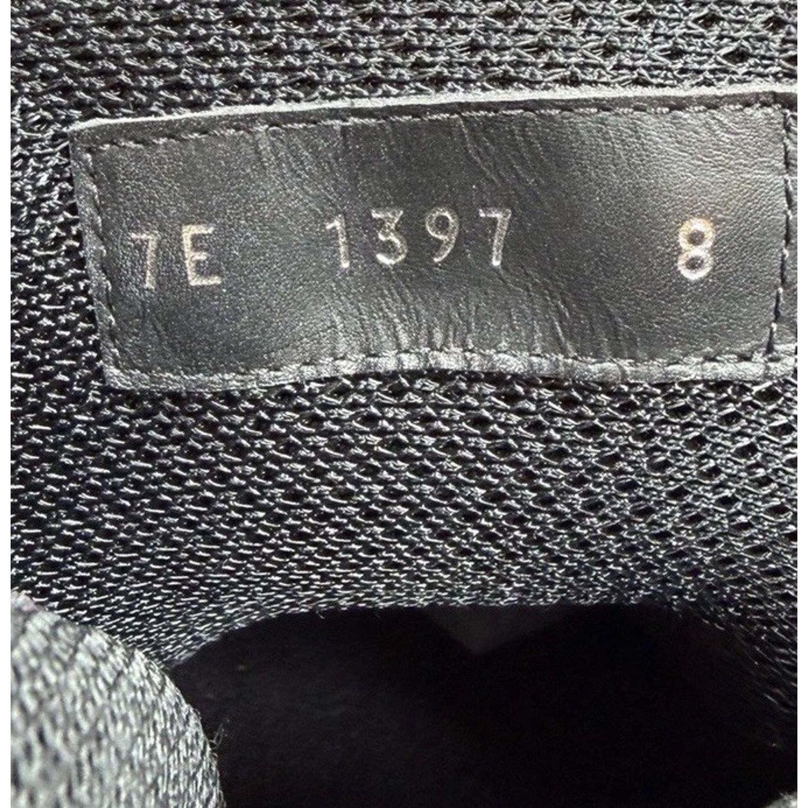 Fendi Size 8UK/9US - Fendi Vitello Logo Leather High Top Size US 9 / EU 42 - 10 Thumbnail