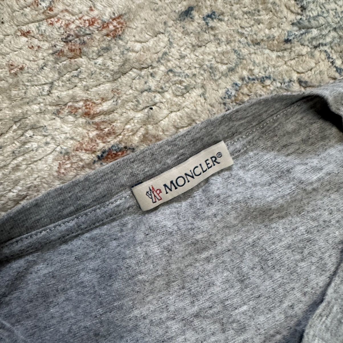 Moncler Moncler Monestier de Clermont Heritage Graphic T-Shirt Grey Size S / US 4 / IT 40 - 5 Thumbnail