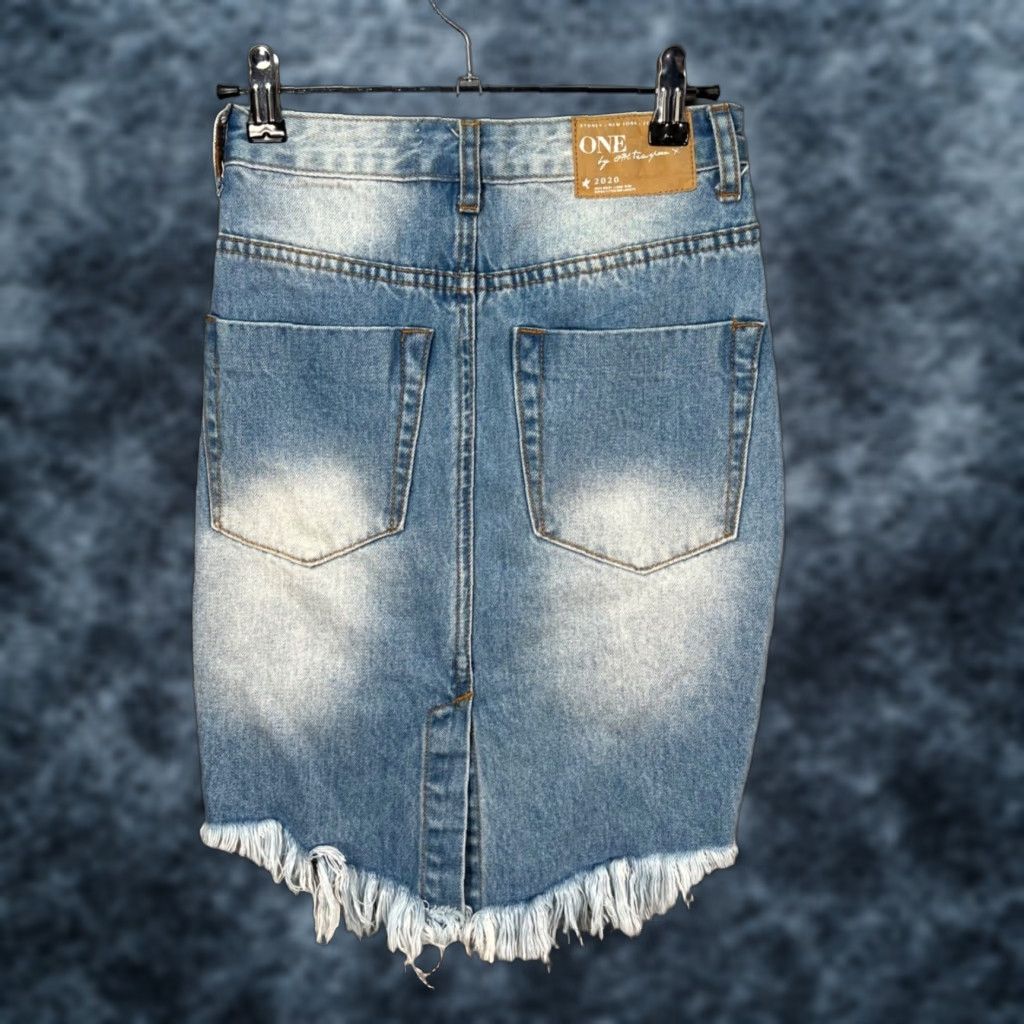 Vintage One Teaspoon Womens Skirt Denim Knee Length Distressed Blue 22 High Rise Frayed Edges Straight & Pencil Vintage Size 40" / US 18 - 1 Thumbnail