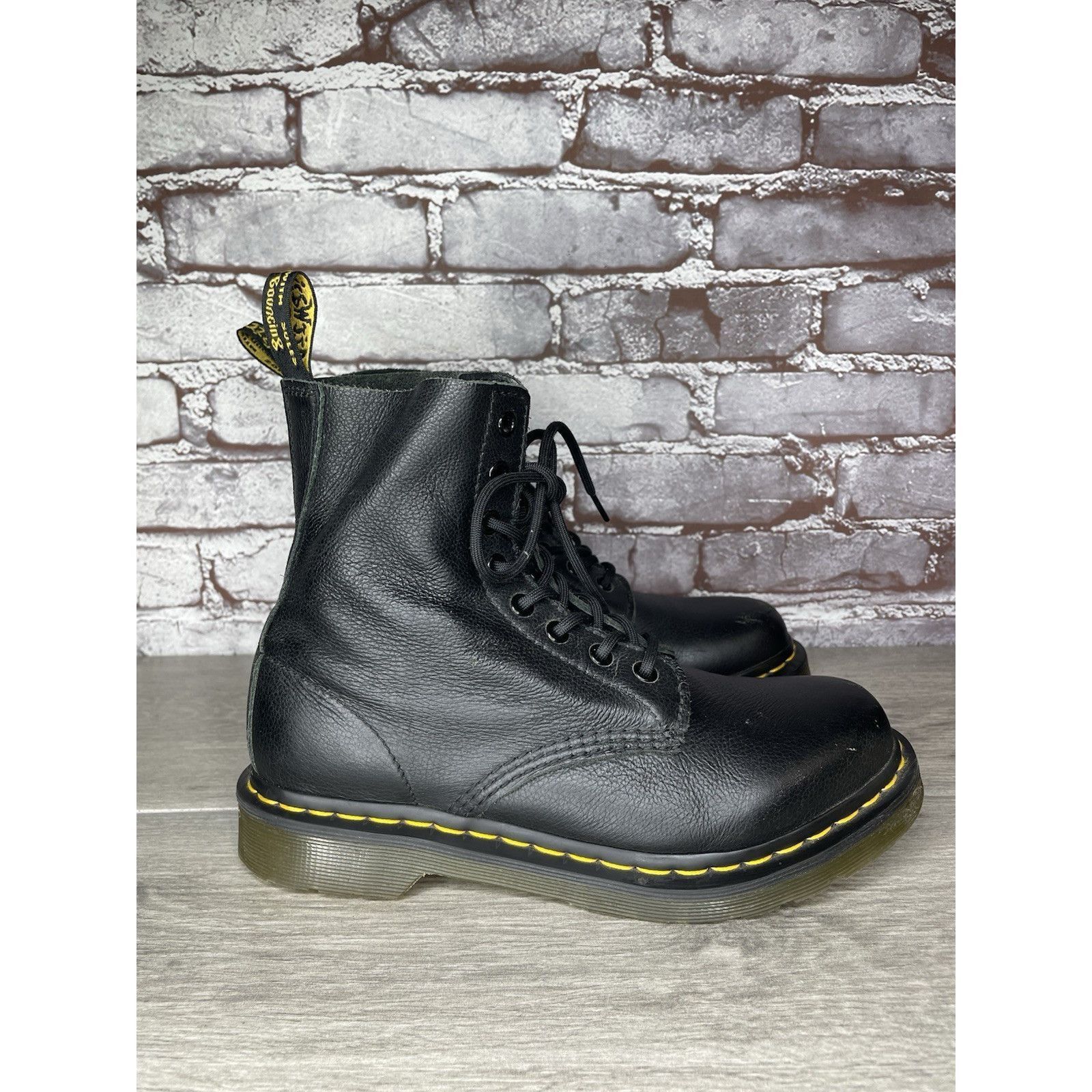 Dr. Martens Doc Martens Pascal 1460 Black Leather Lace Up Combat Boots W Size US 8 / IT 38 - 16 Thumbnail