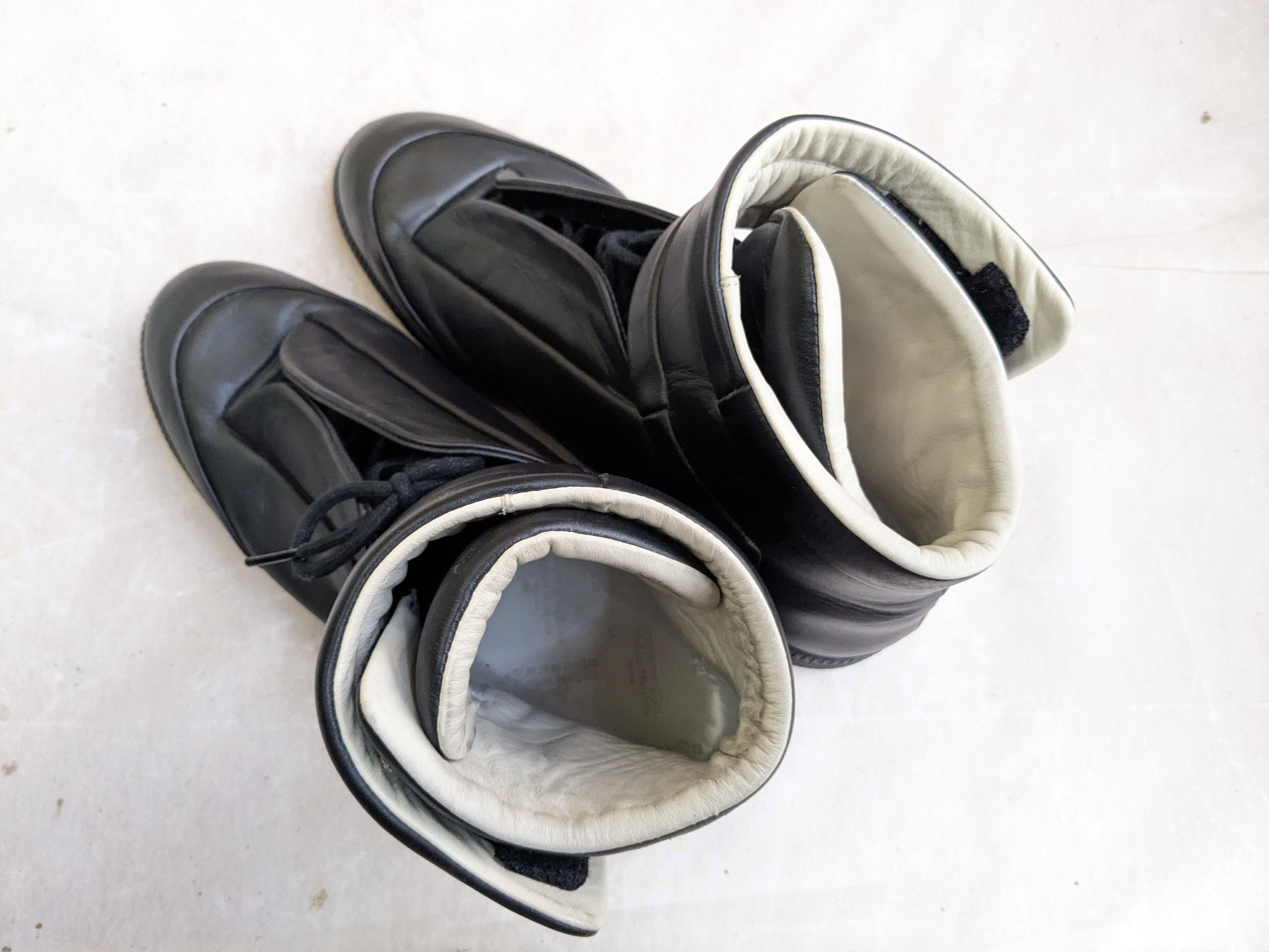 Maison Margiela Maison Margiela Future Black High Tops 12 45 Leather Size US 12 / EU 45 - 15 Thumbnail