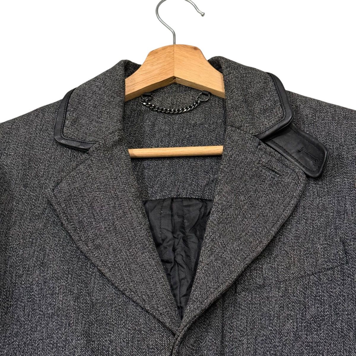 Armani Exchange Vintage Armani Exchange Italian Fabric Long Button Jacket Size US S / EU 44-46 / 1 - 11 Thumbnail