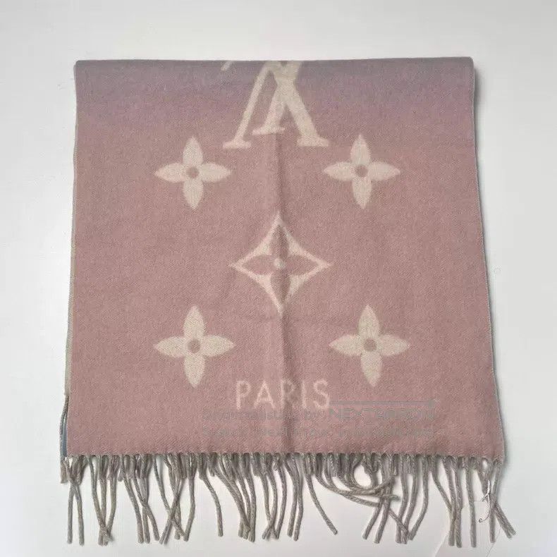 Louis Vuitton Louis Vuitton Pink and blue taupe printed cashmere double Size ONE SIZE - 3 Thumbnail