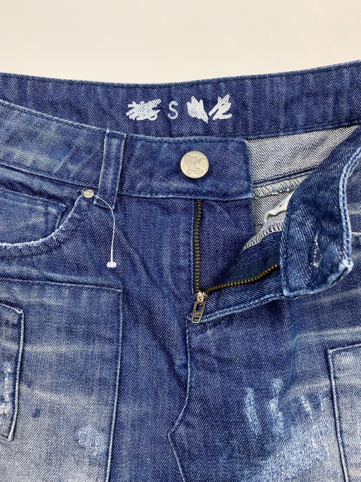Vintage Y2K Vintage Washed Distressed Patchwork Denim Mini Skirt Size 28" / US 6 / IT 42 - 2 Thumbnail