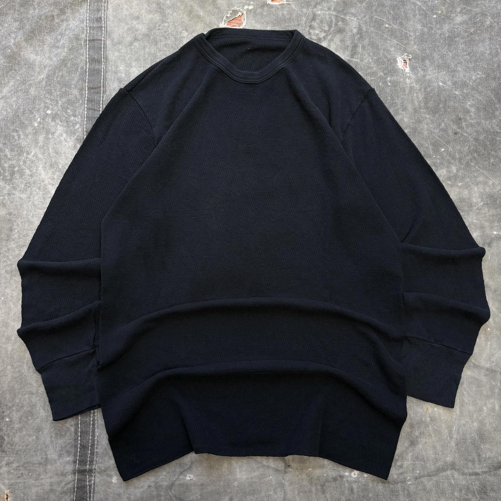 Vintage Vintage 90s Y2K Black Grunge Skater Thermal Waffle Shirt Size US L / EU 52-54 / 3 - 1 Thumbnail