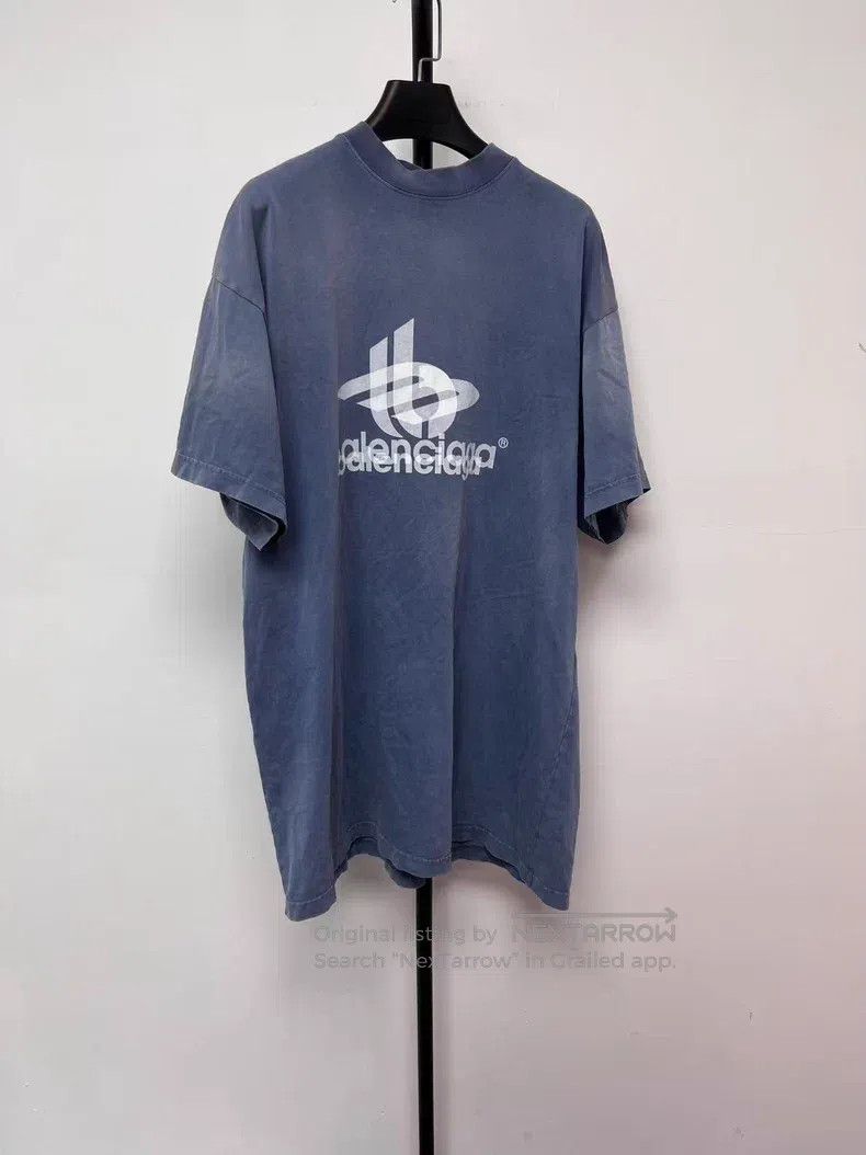 Balenciaga Balenciaga Letter Logo Printed Round Neck Short Sleeve T-S Size US S / EU 44-46 / 1 - 1 Thumbnail