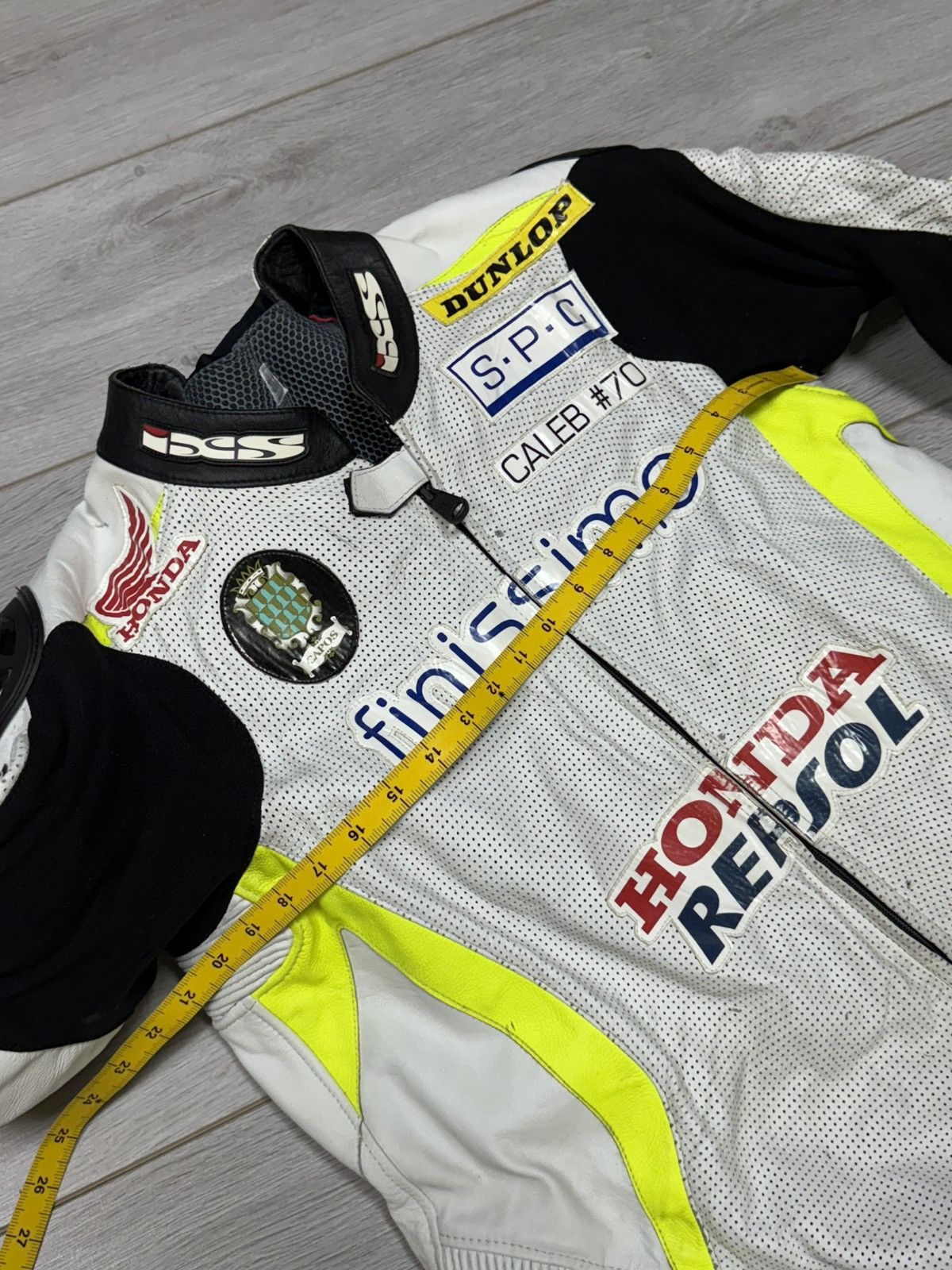 Honda IXS Custom racing leather suit – Honda Repsol livery Size US M / EU 48-50 / 2 - 19 Thumbnail