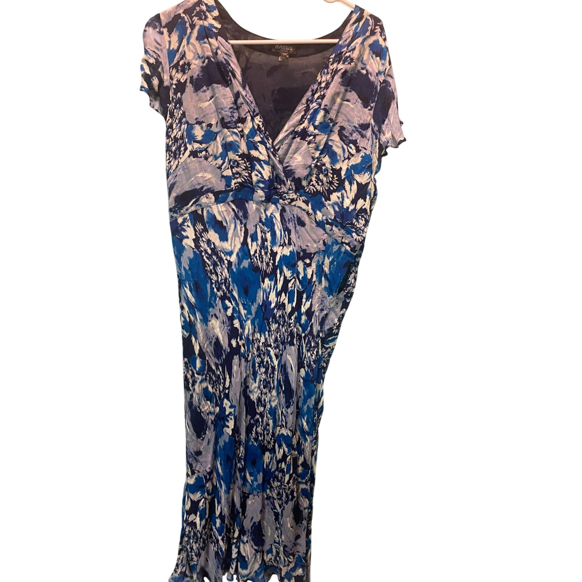 Avenue Avenue Womens Blue & White Floral Print V-Neck Midi Dress Si Size XXL / US 16-18 / IT 52-54 - 1 Thumbnail
