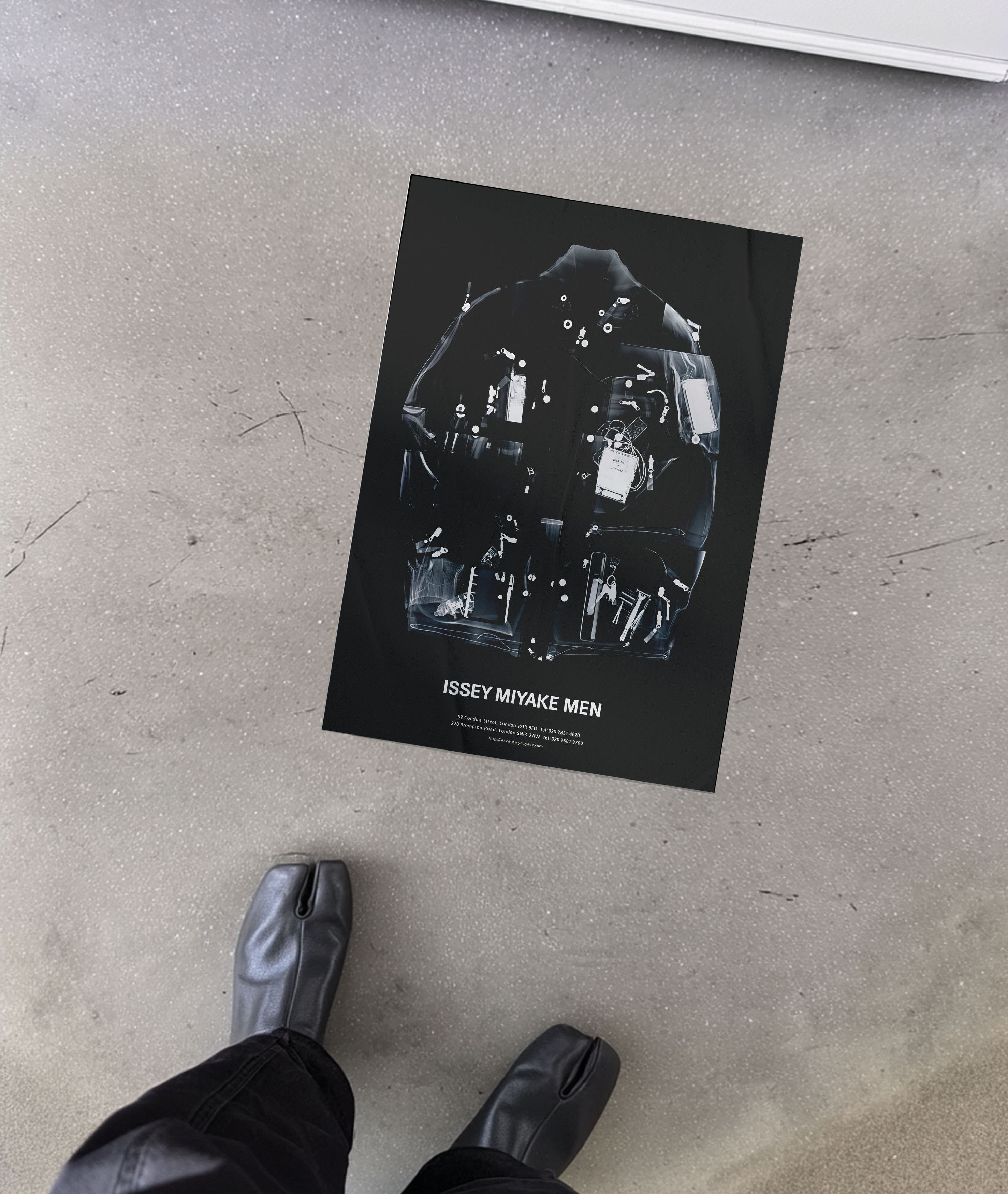Issey Miyake Issey Miyake 1997 Poster Print Gift Vintage Archive Size ONE SIZE - 4 Thumbnail