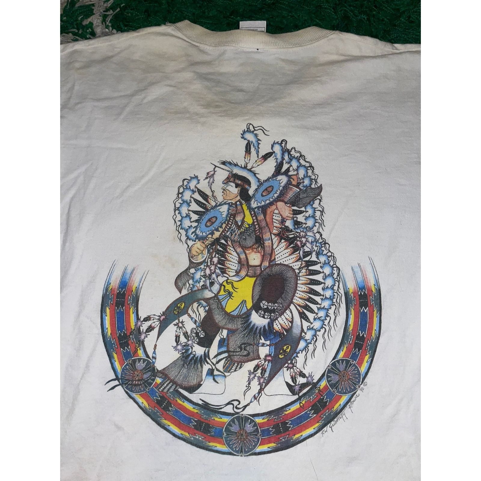 Fruit Of The Loom Vintage Native American Shirt Art Red Earth II Tee 90s XL Size US XL / EU 56 / 4 - 15 Thumbnail