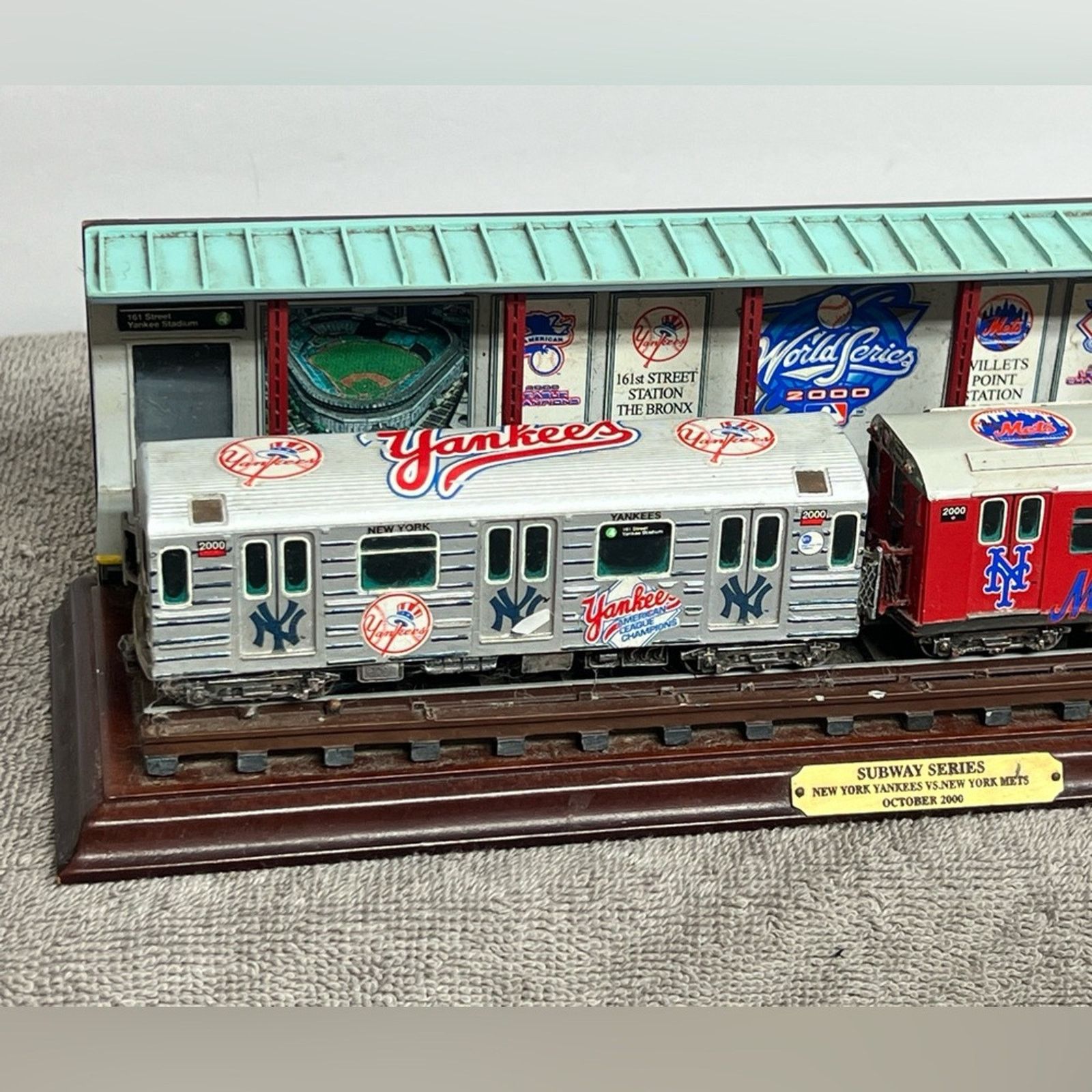 MLB Subway Series World Series Mets & Yankees Danbury Vintage Size ONE SIZE - 4 Thumbnail